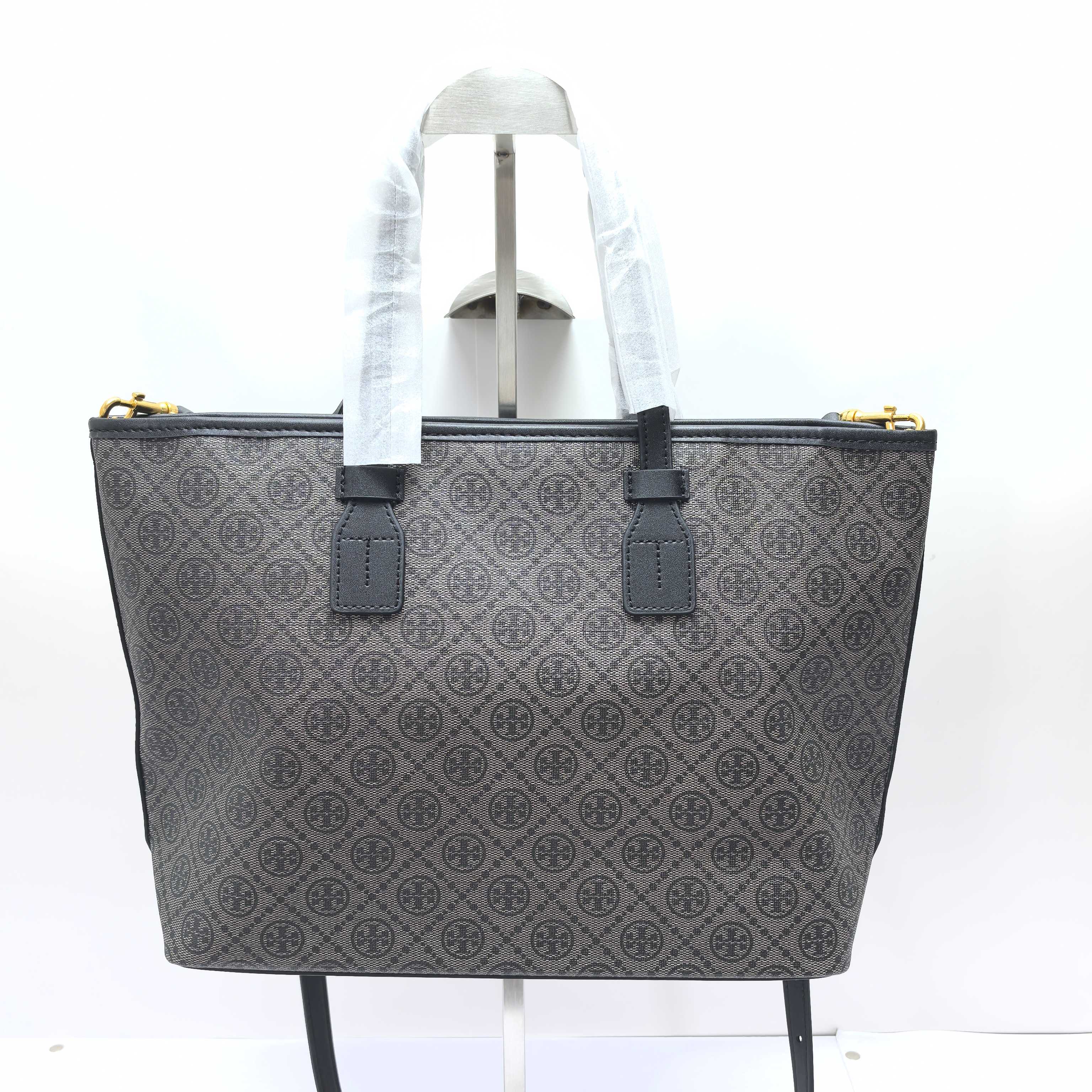 Tory Burch ～TB81963 新款购物袋 小号 该系列选用涂层帆布匠心打造 魅力隽永又风格独具