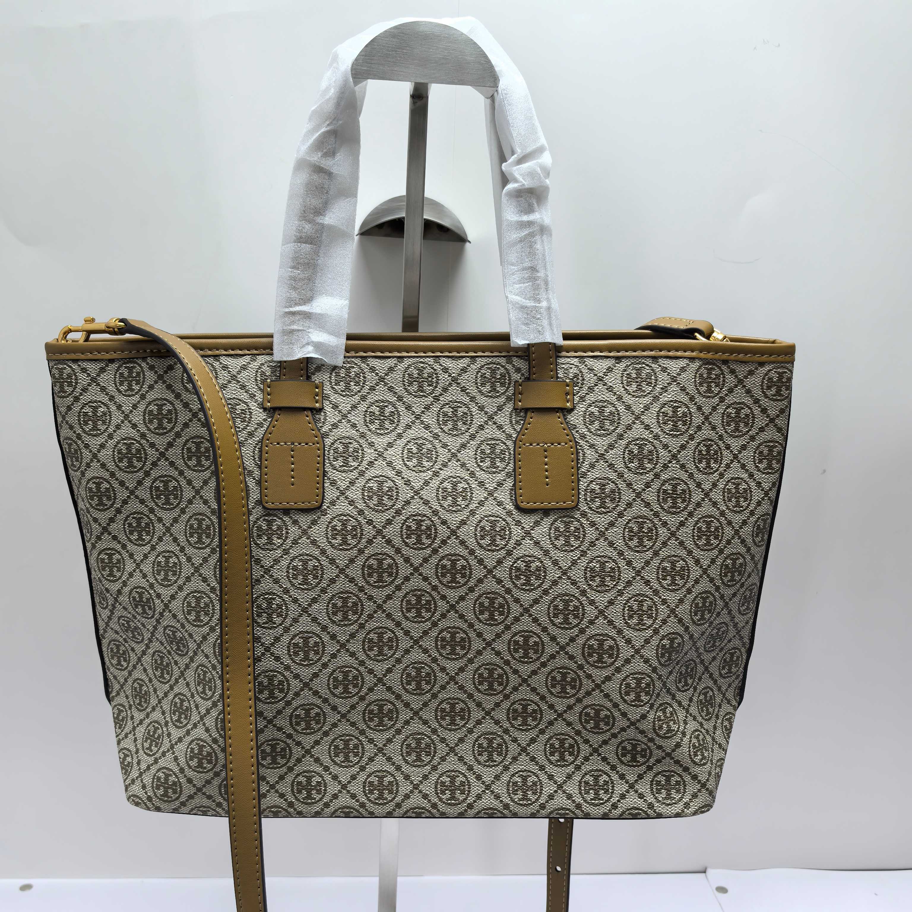 Tory Burch ～TB81963 新款购物袋 小号 该系列选用涂层帆布匠心打造 魅力隽永又风格独具