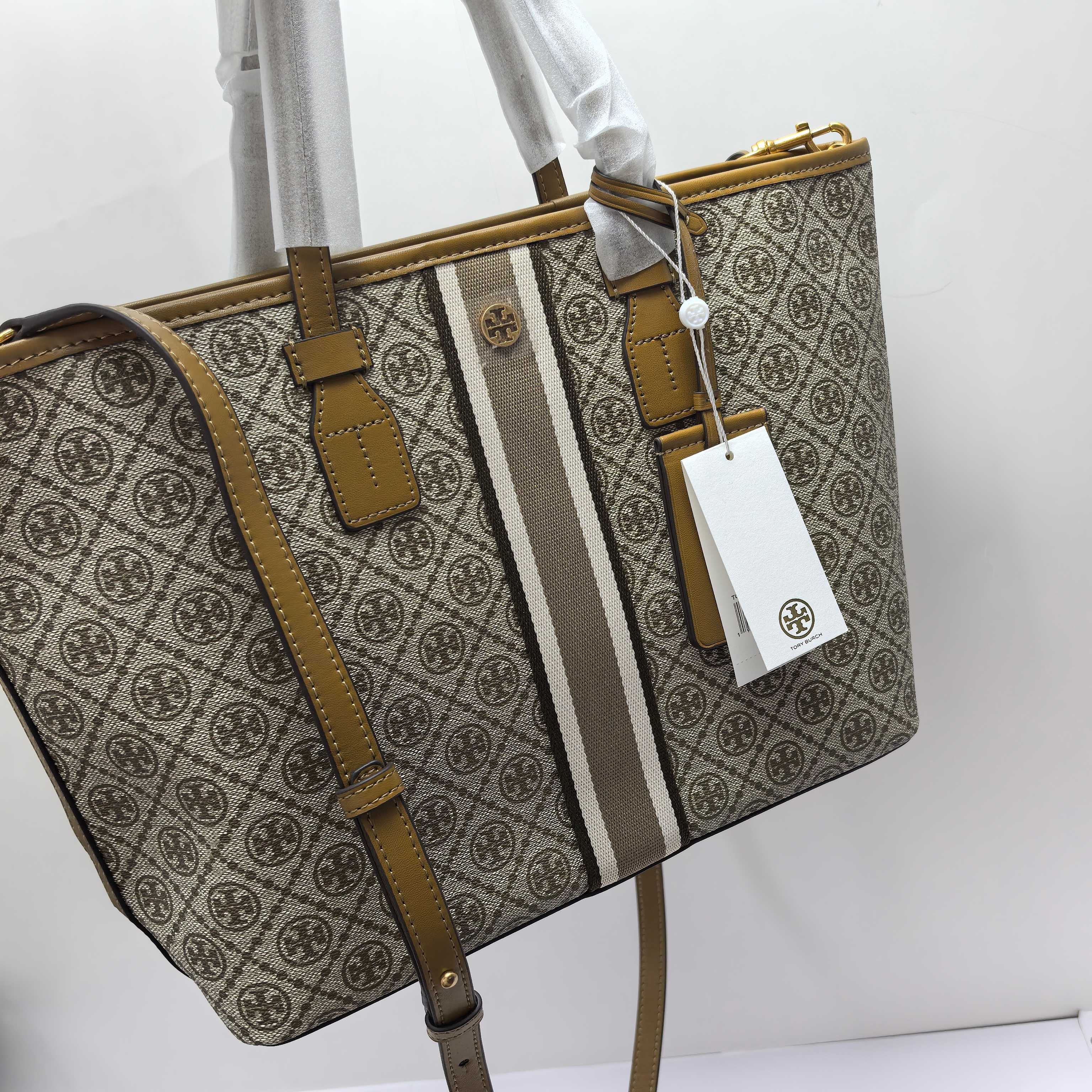 Tory Burch ～TB81963 新款购物袋 小号 该系列选用涂层帆布匠心打造 魅力隽永又风格独具