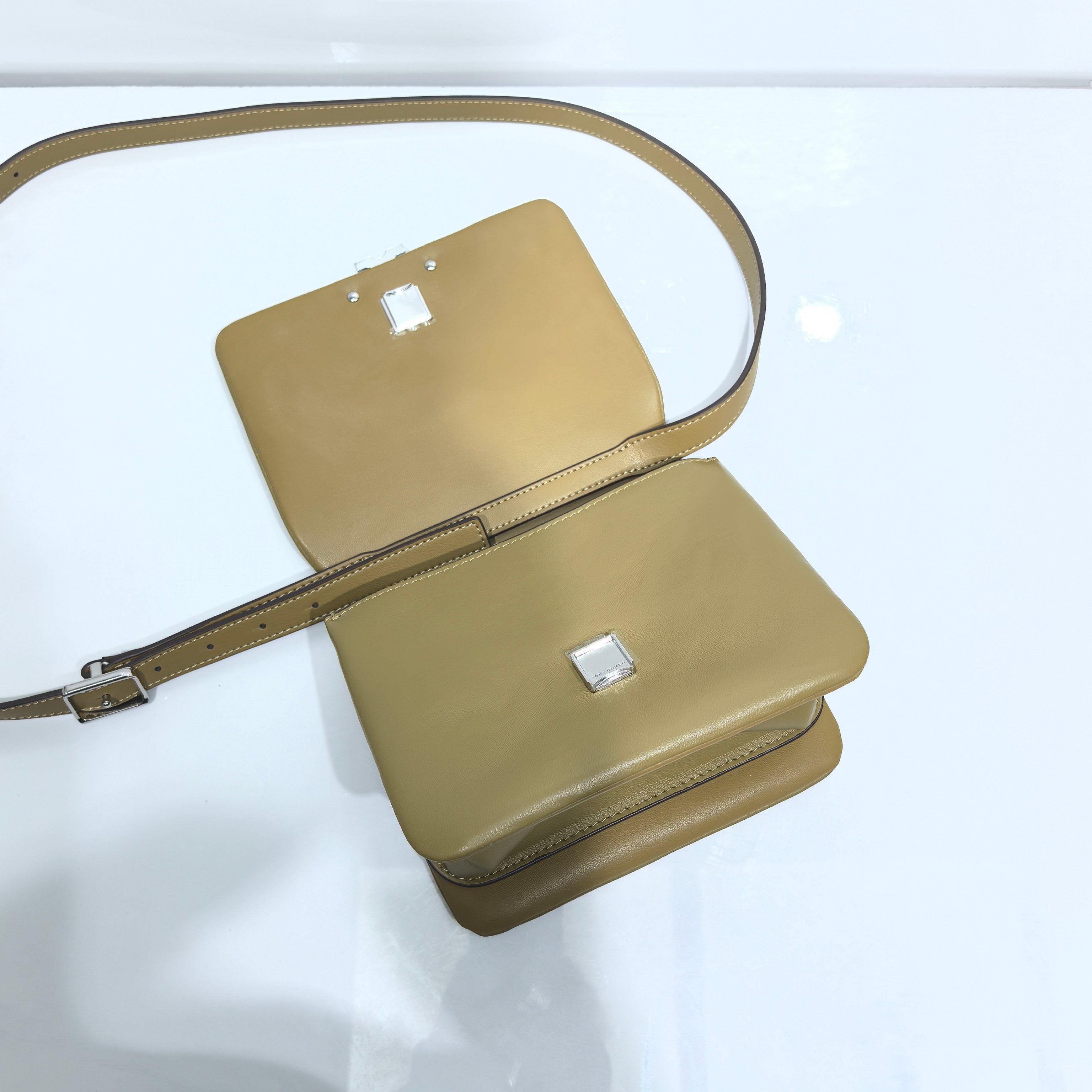 Tory Burch ～048秀场款