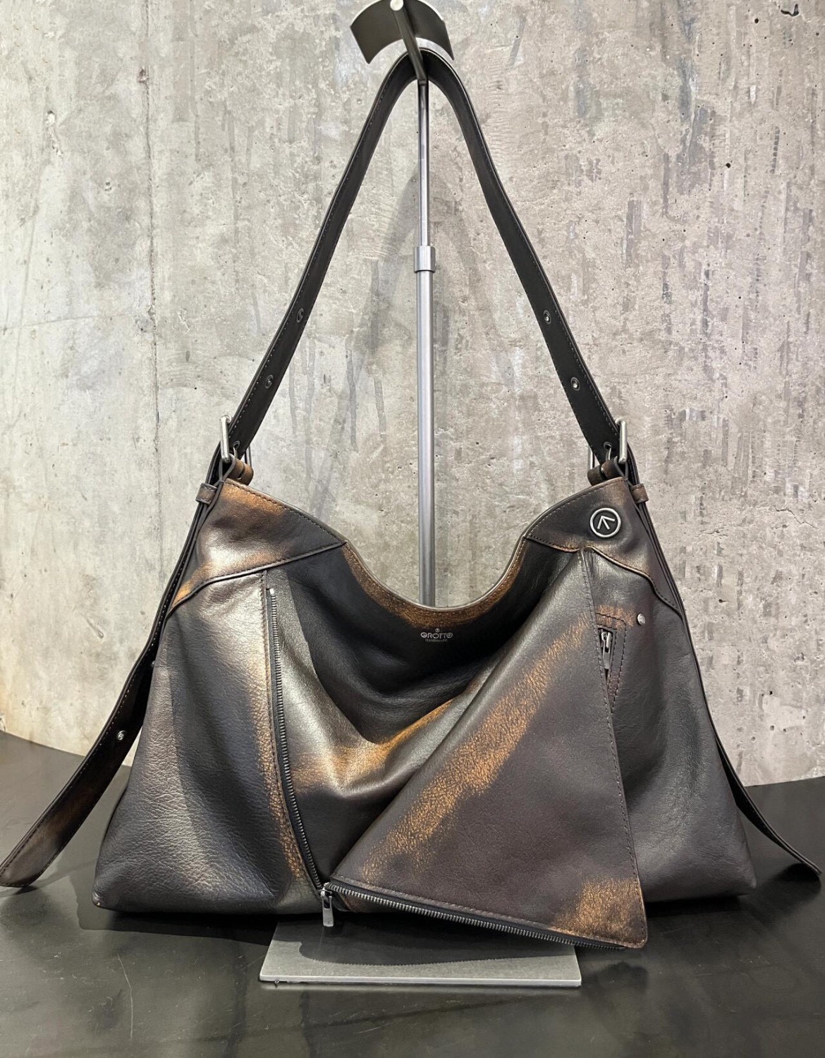 GROTTO Hobo Bag – Size L - Comprehensive 2