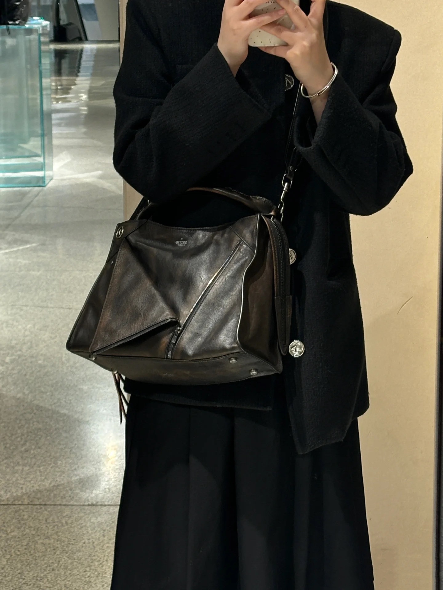Valextra Classic Handcrafted Luxury Leather Shoulder Bag Ref.0B414CE3 5