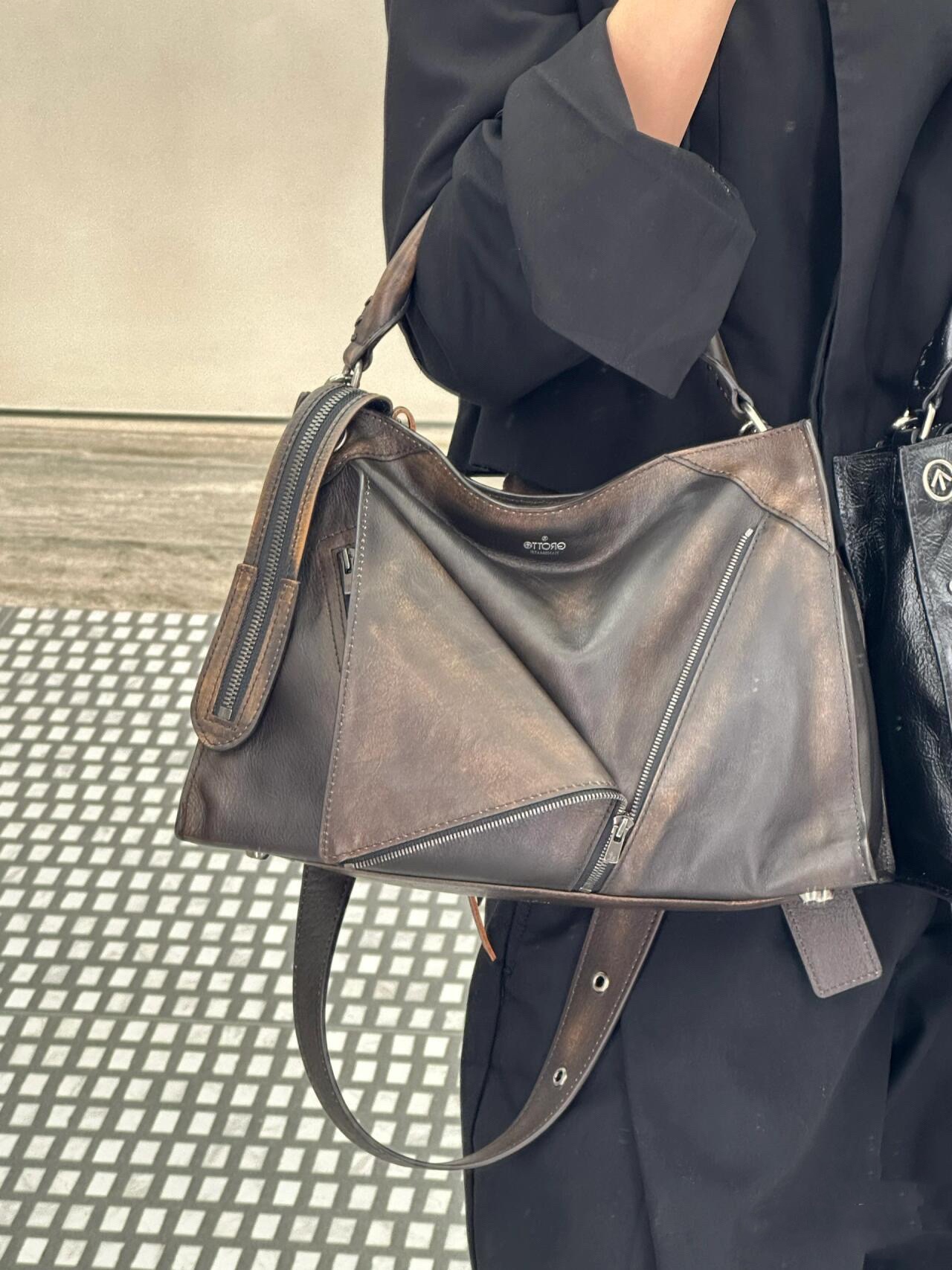 Valextra Classic Handcrafted Luxury Leather Shoulder Bag Ref.0B414CE3 4