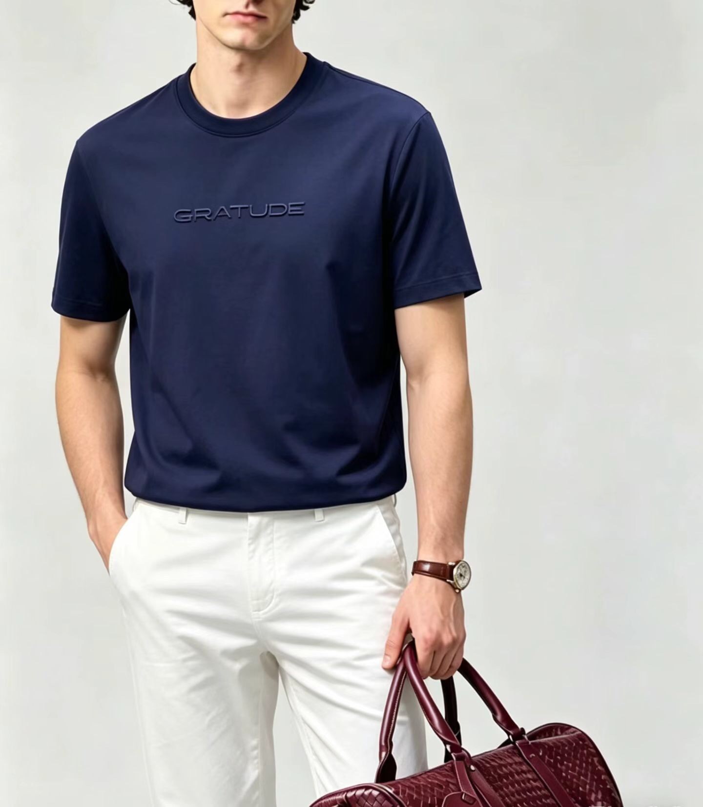 Armani 阿玛尼2026夏季新品爆款短袖圆领T恤，釆用高密度蓝鲸莫代尔棉面料；具有超强吸湿排汗性；冰