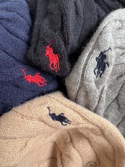 Ralph Lauren Classic Cable-Knit Crewneck Sweater with Pony Embroidery 1 Ralph Lauren Classic Cable-Knit Crewneck Sweater with Pony Embroidery