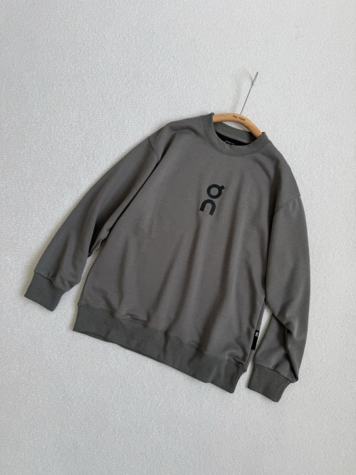 On Running Club Crewneck Sweatshirt - Soft, Comfortable, and Stylish 1 On Running Club Crewneck Sweatshirt - Soft, Comfortable, and Stylish