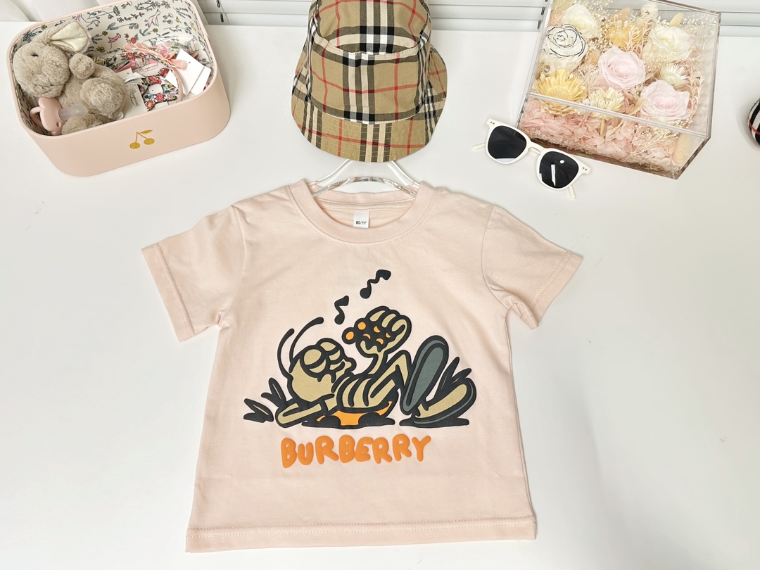 Burberry Kids Pale Pink Graphic T-Shirt. Available in sizes 100-150 4 i1742534793 7710 5