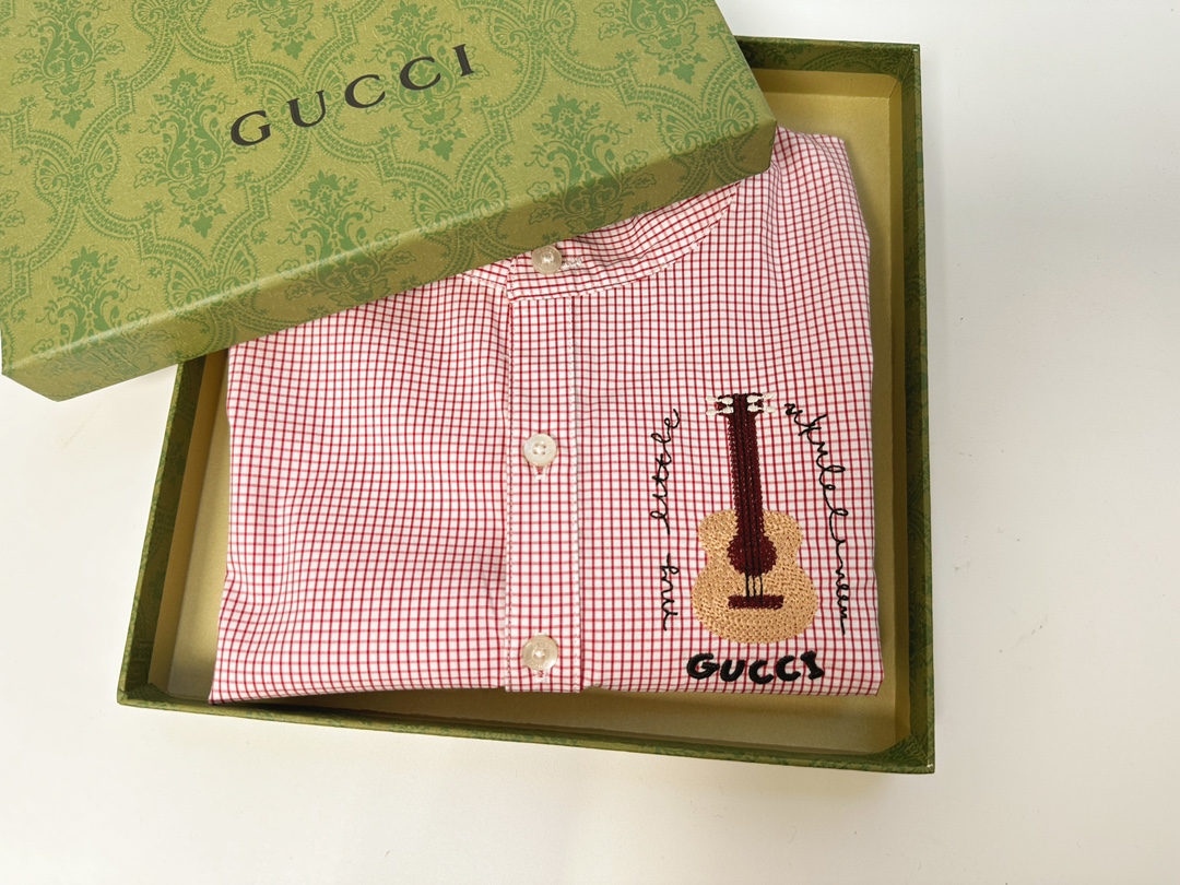 Gucci Kids Red Checkered Shirt & Shorts Set - Designer Outfit, Size 100-150 5 i1745221126 8031 0