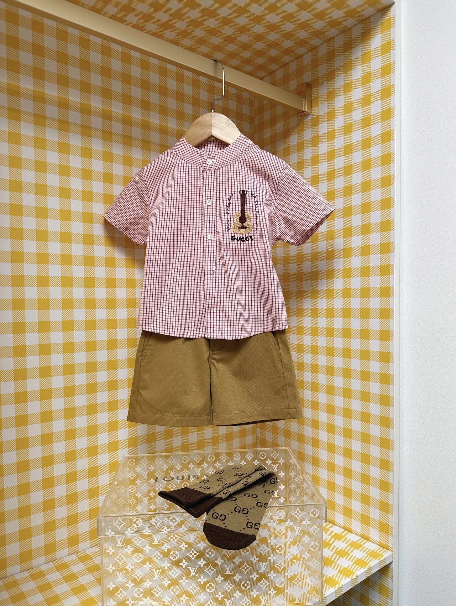 Gucci Kids Red Checkered Shirt & Shorts Set - Designer Outfit, Size 100-150 3 i1745221126 9079 0