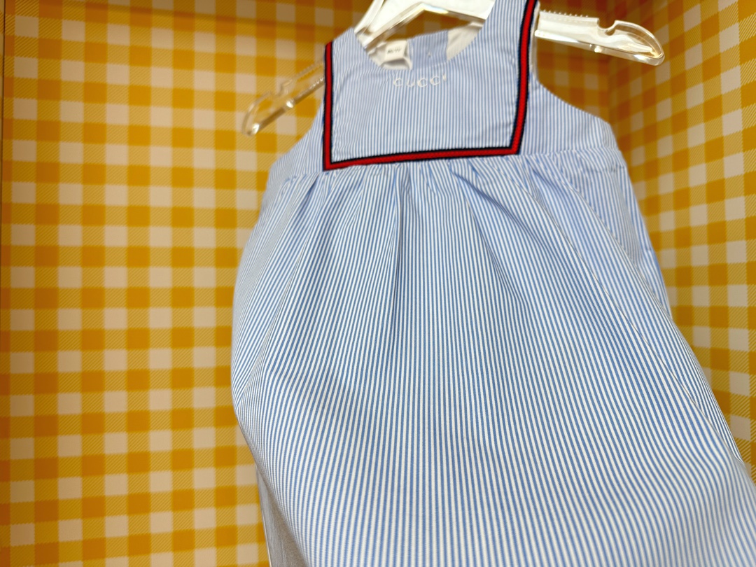 Gucci Kids Blue Striped Dress with Red Trim - Size 100-150 7 i1748741704 7170 0