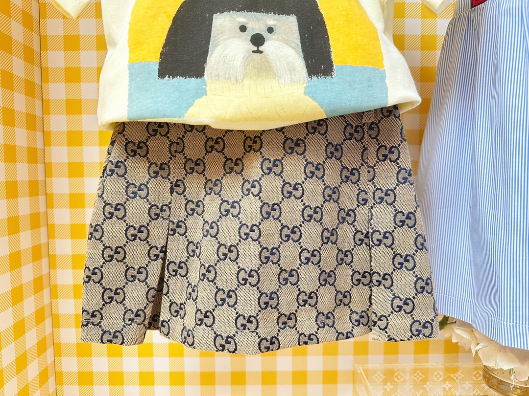 Gucci Kids Skirt - Classic GG Pattern, Sizes 100-150, Stylish Children's Wear 10 i1751438059 1936 7