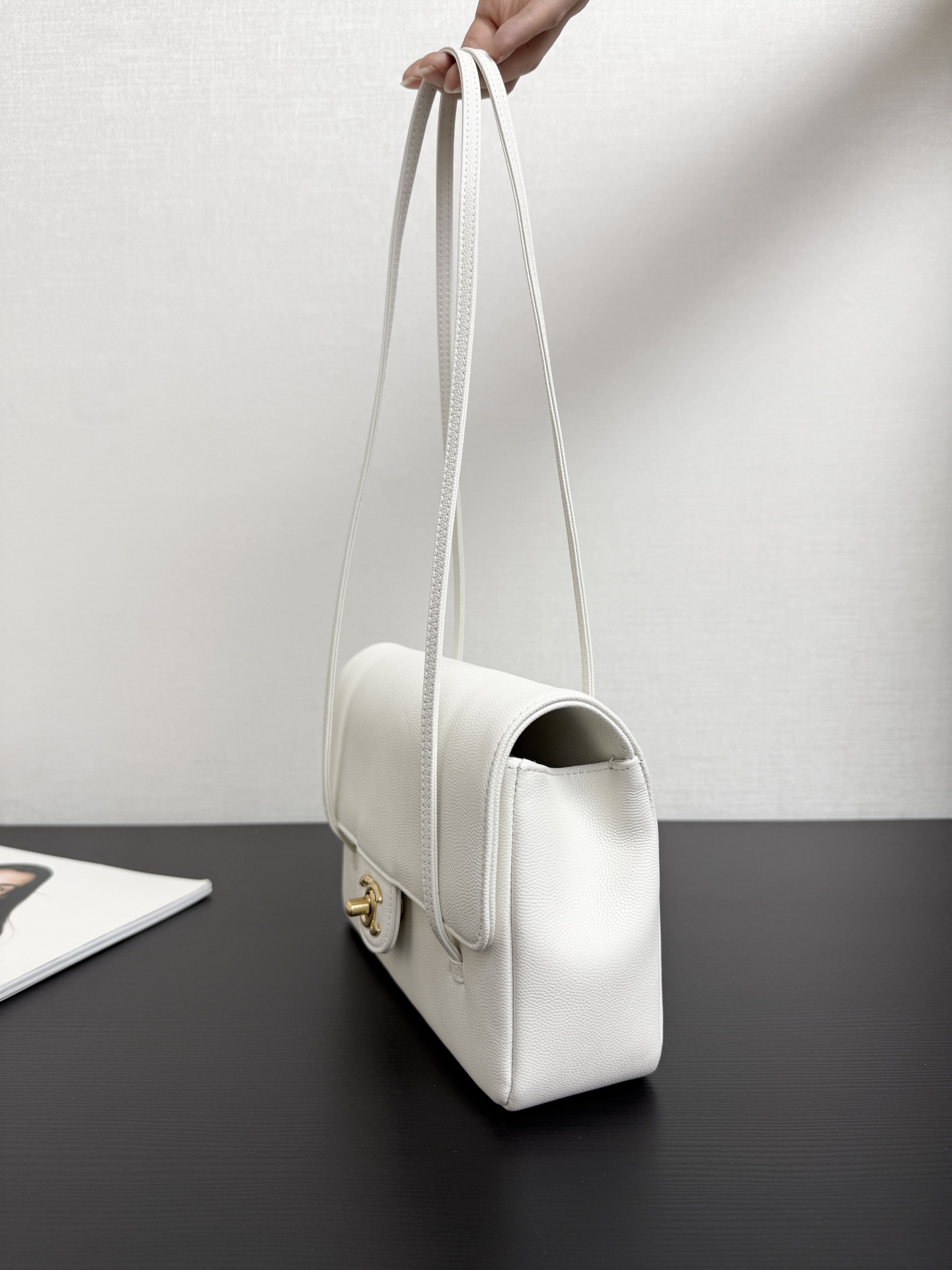 Alternative view of Shoulder Bag 10779