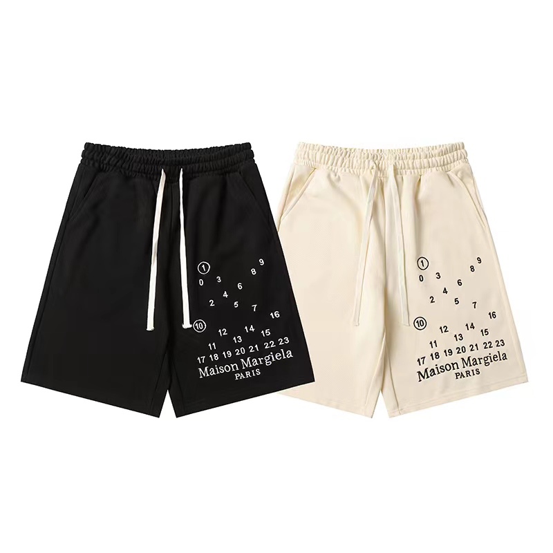 DX 826 Shorts Madison margiela with high-quality letters and shorts. Colour: Black, almond SMLXL