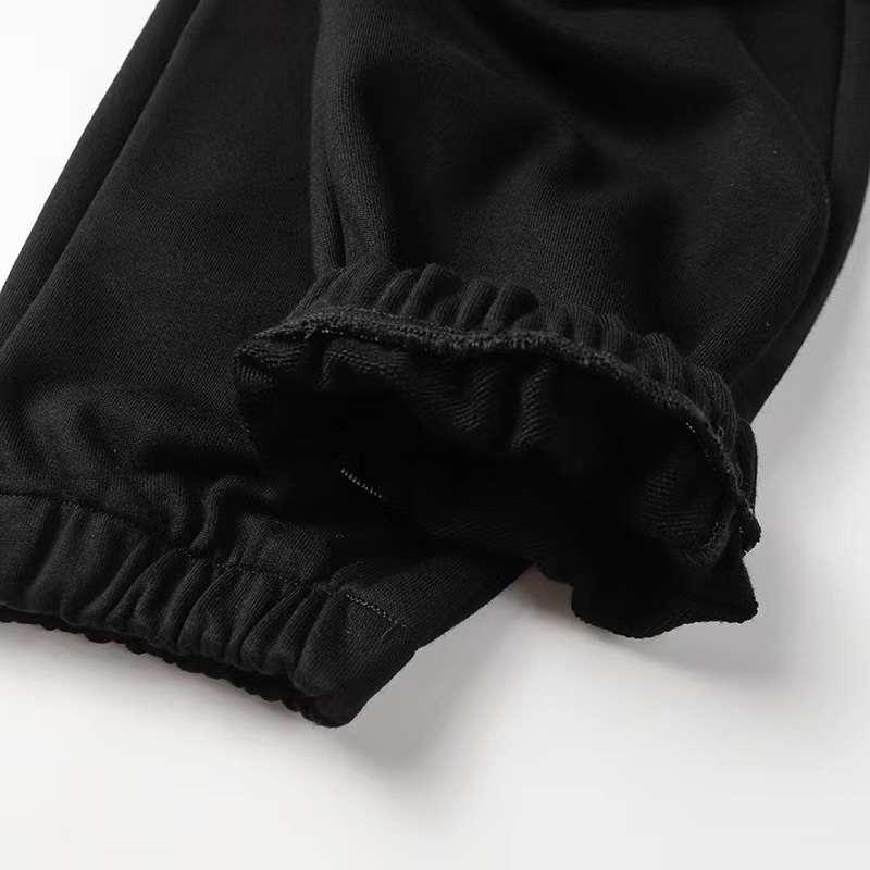 Magella’s 2024 Autumn Winter Weaving Gok’s Little Fur Pants in Black Grey. - 图片 7