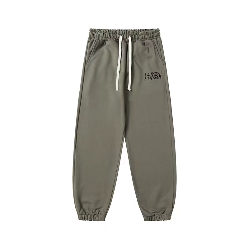 Magella’s 2024 Autumn Winter Weaving Gok’s Little Fur Pants in Black Grey. - 图片 3