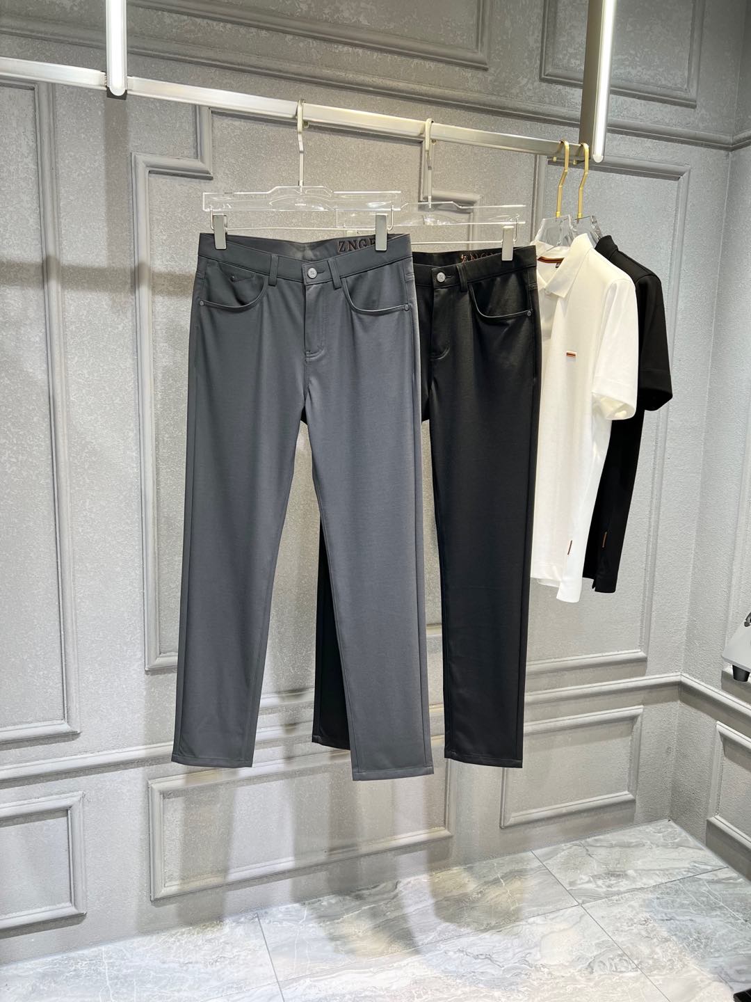 NO:115817,Spring and summer new style #four-sided elastic fabric black olive green Size: -,,alexander wang19860909春夏新款 #四面弹面料 黑色 橄榄绿 码数: -,,alexander wang,Men's clothing