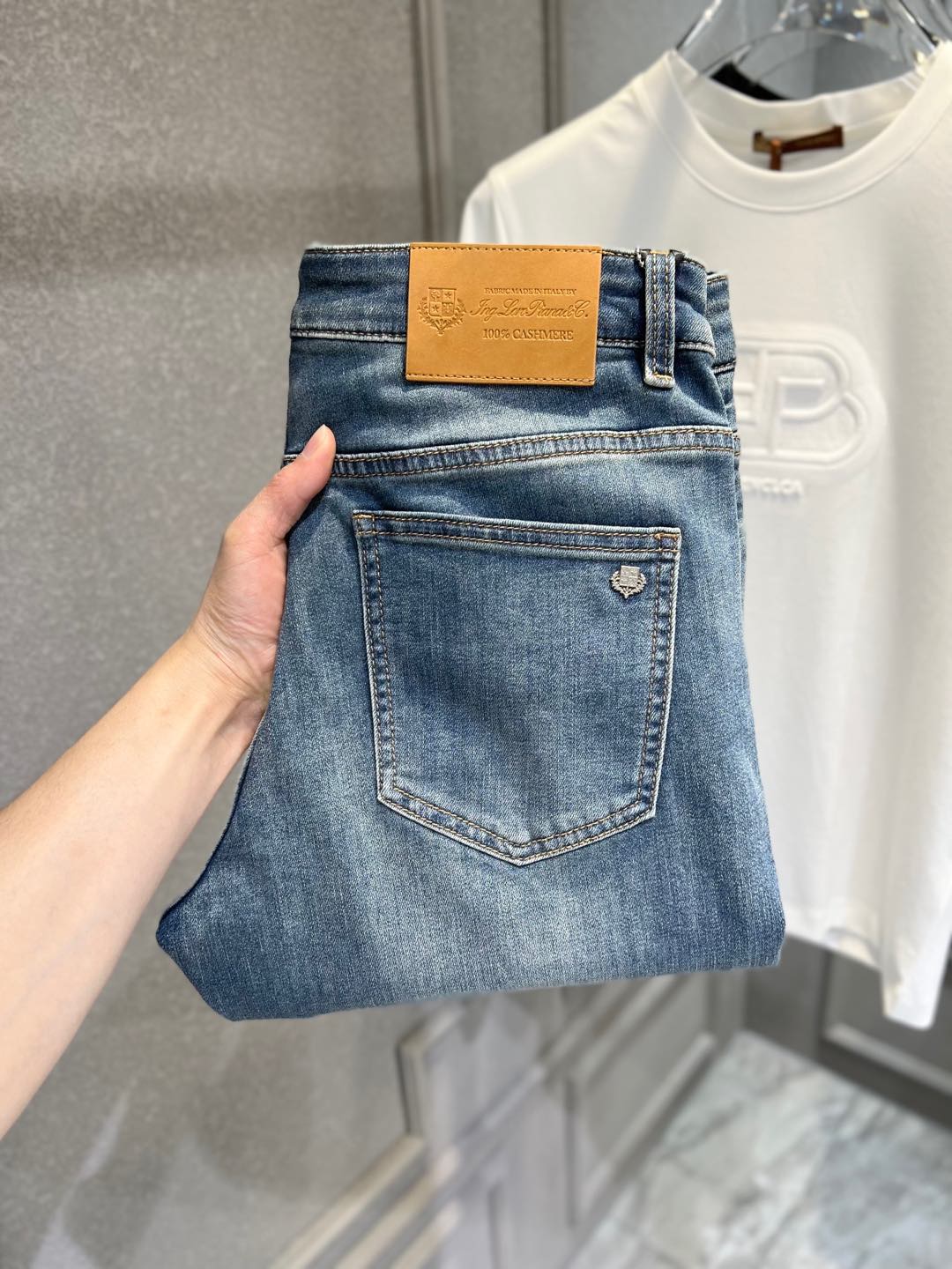 NO:115829,New spring and summer style #lanniu Size: -,,alexander wang19860909春夏新款 #兰牛 码数: -,,alexander wang,Men's clothing