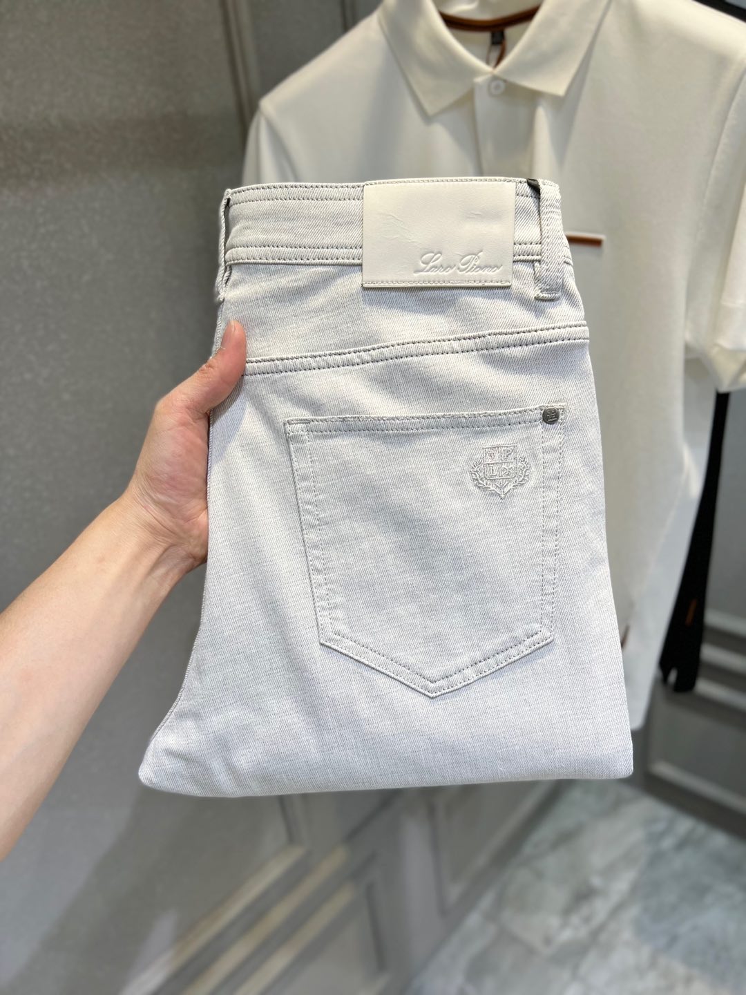 NO:115836,New spring and summer style #icy linen fabric hemp gray Size: -,,alexander wang19860909春夏新款 #冰爽亚麻面料 麻灰色 码数: -,,alexander wang,Men's clothing