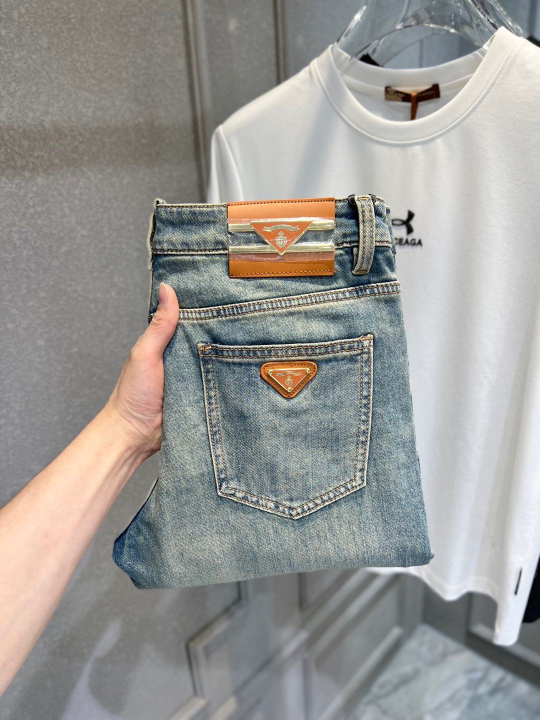 NO:115839,New spring and summer style #lanniu Size: -,,alexander wang19860909春夏新款 #兰牛 码数: -,,alexander wang,Men's clothing