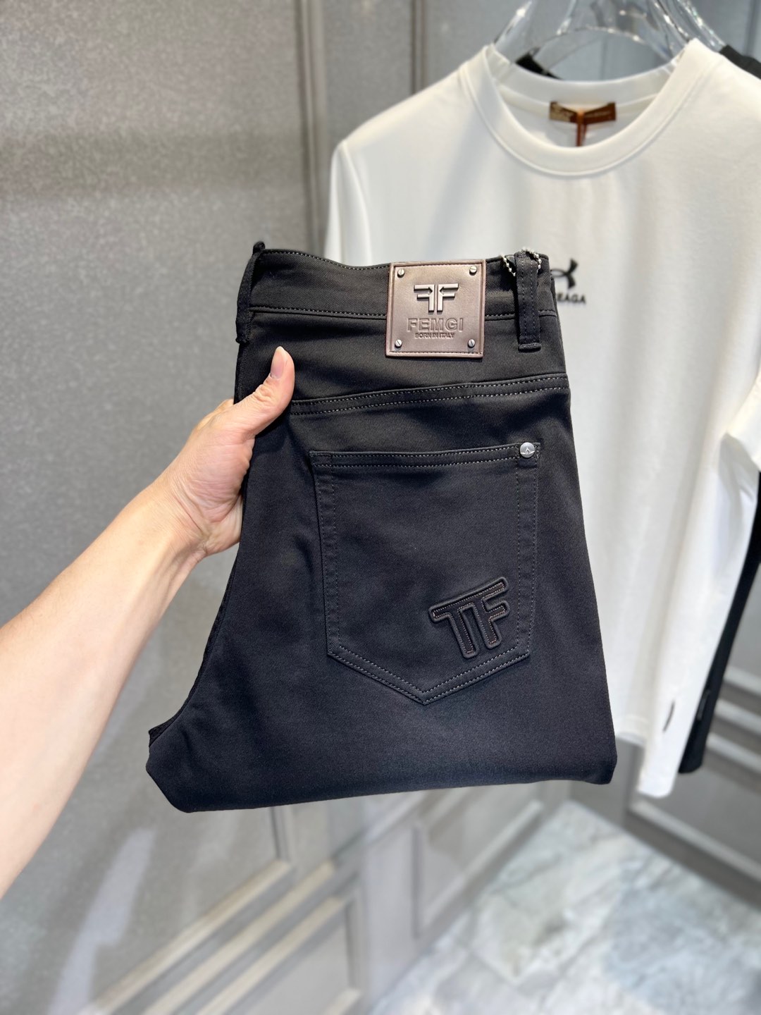 NO:115835,New spring and summer style #black and gray cow Size: -,,alexander wang19860909春夏新款 #黑灰牛 码数: -,,alexander wang,Men's clothing