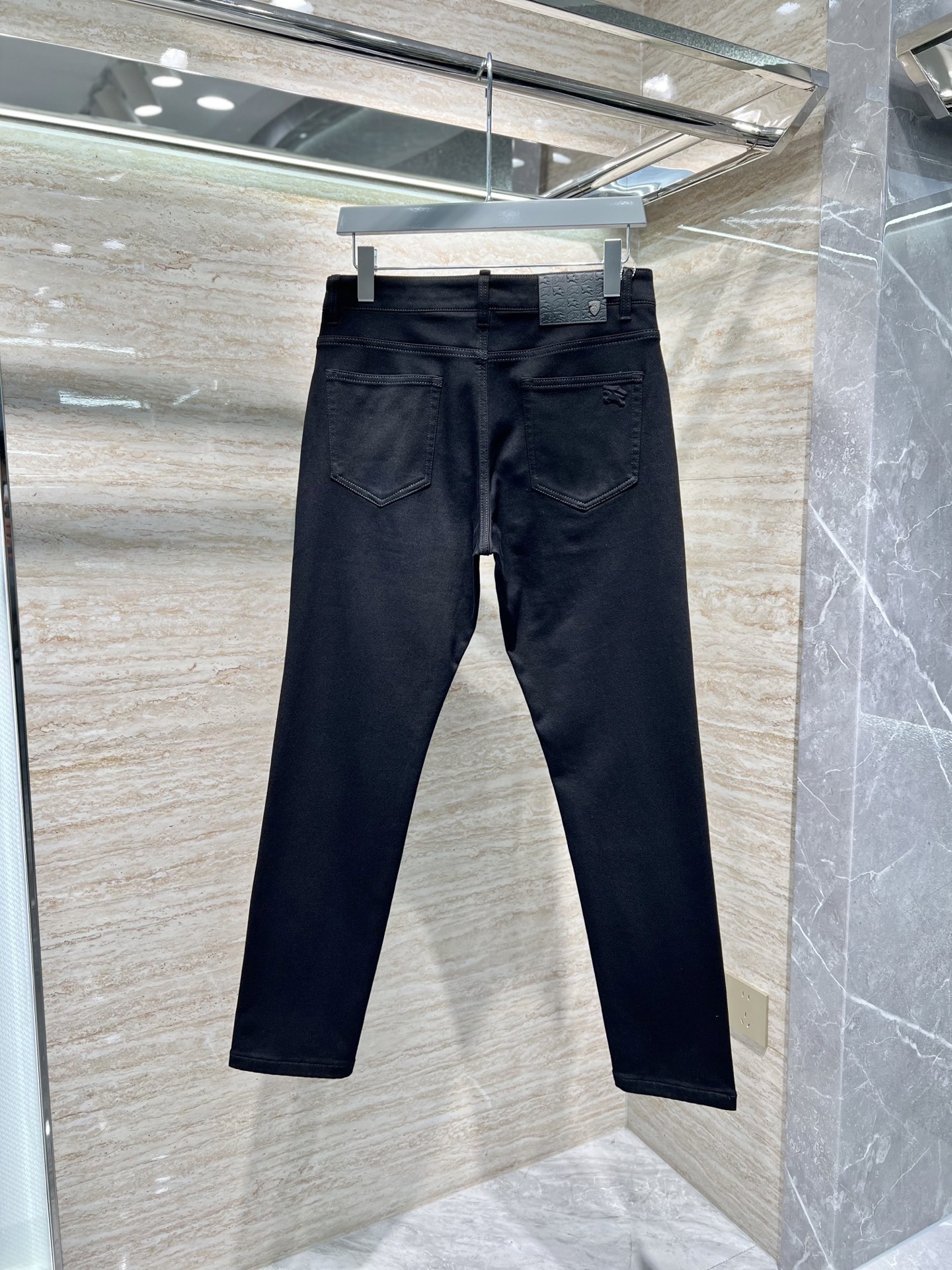 ！ —— FEMGL ——𝟐𝟎𝟐𝟓秋冬上新高订轻奢牛仔 现货供应 特殊成份莱赛尔面料 锁色黑牛 免烫抗皱