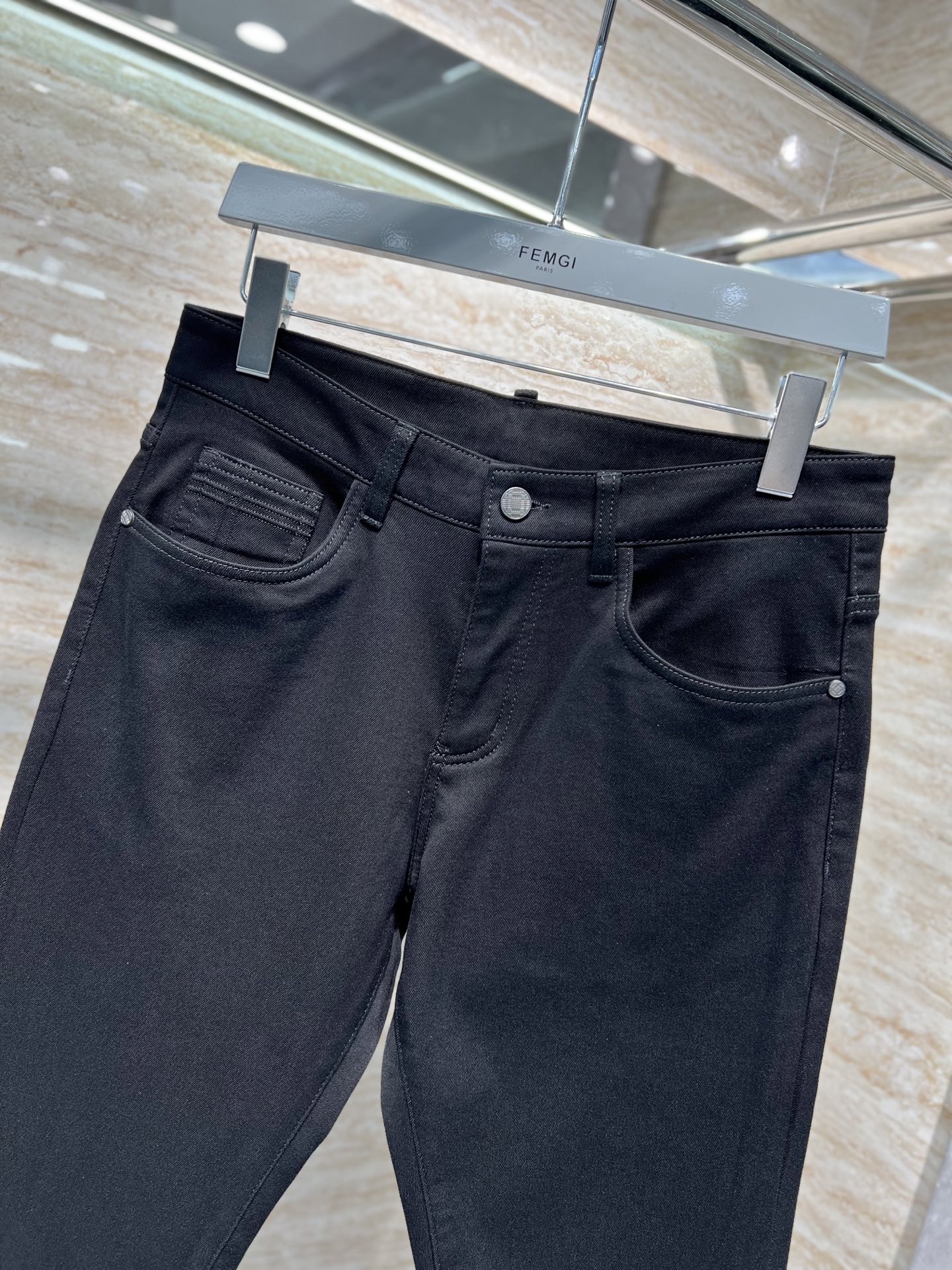！ —— FEMGL ——𝟐𝟎𝟐𝟓秋冬上新高订轻奢牛仔 现货供应 特殊成份莱赛尔面料 锁色黑牛 免烫抗皱