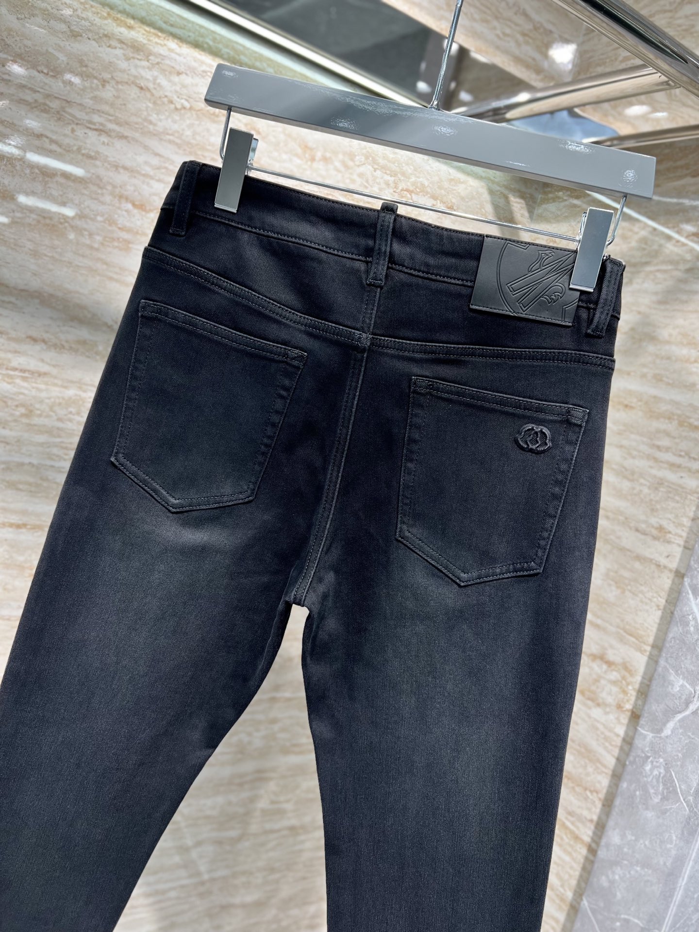 —— FEMGL ——𝟐𝟎𝟐𝟓秋冬上新高订轻奢牛仔 现货供应 灰牛 特殊成份莱赛尔面料 加厚底抓绒𝟏𝟓𝟖