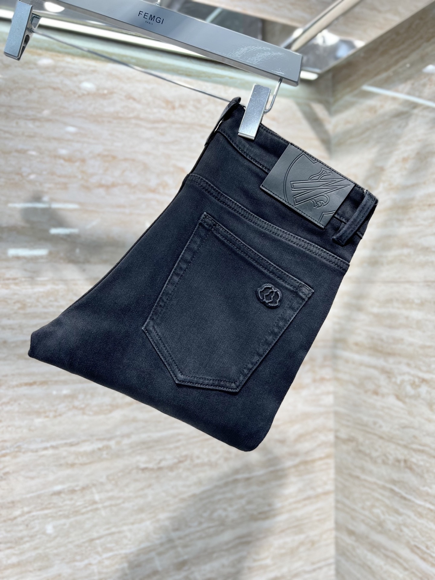 —— FEMGL ——𝟐𝟎𝟐𝟓秋冬上新高订轻奢牛仔 现货供应 灰牛 特殊成份莱赛尔面料 加厚底抓绒𝟏𝟓𝟖