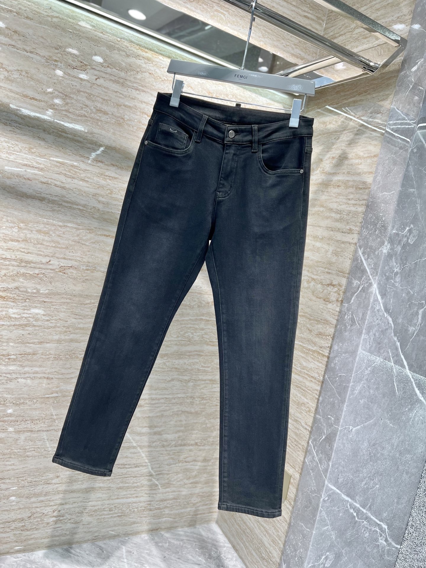 —— FEMGL ——𝟐𝟎𝟐𝟓秋冬上新高订轻奢牛仔 现货供应 特殊成份石墨烯面料 抗菌抑菌 抗紫外线 具