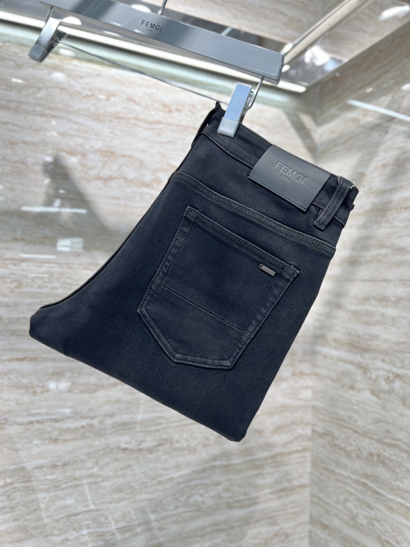 —— FEMGL ——𝟐𝟎𝟐𝟓秋冬上新高订轻奢牛仔 现货供应 特殊成份石墨烯面料 抗菌抑菌 抗紫外线 具