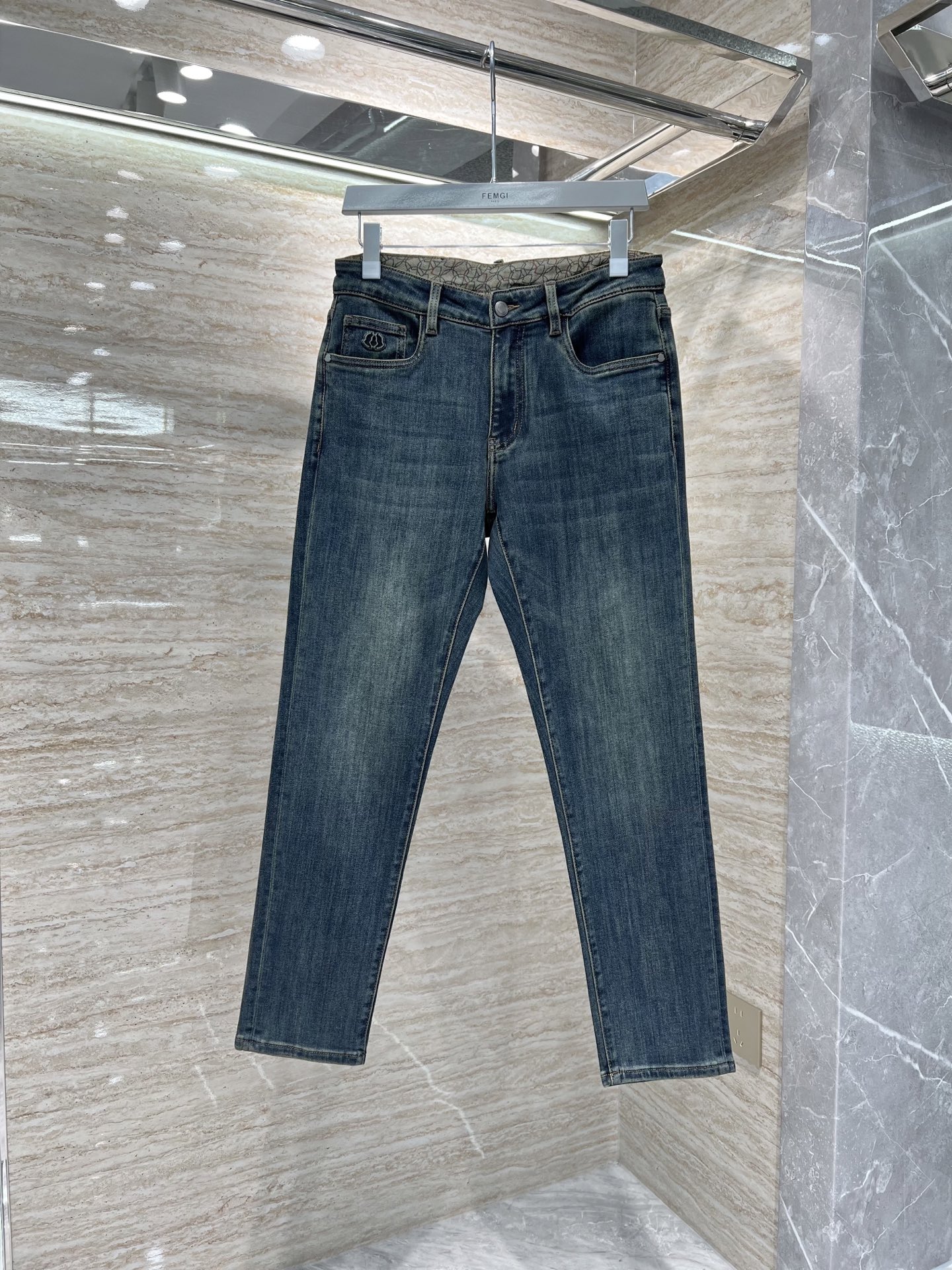 —— FEMGL ——𝟐𝟎𝟐𝟓秋冬上新高订欧货牛仔 现货供应 高端锦纶精梳棉面料𝟏𝟓𝟗𝟐# 兰牛 码数: