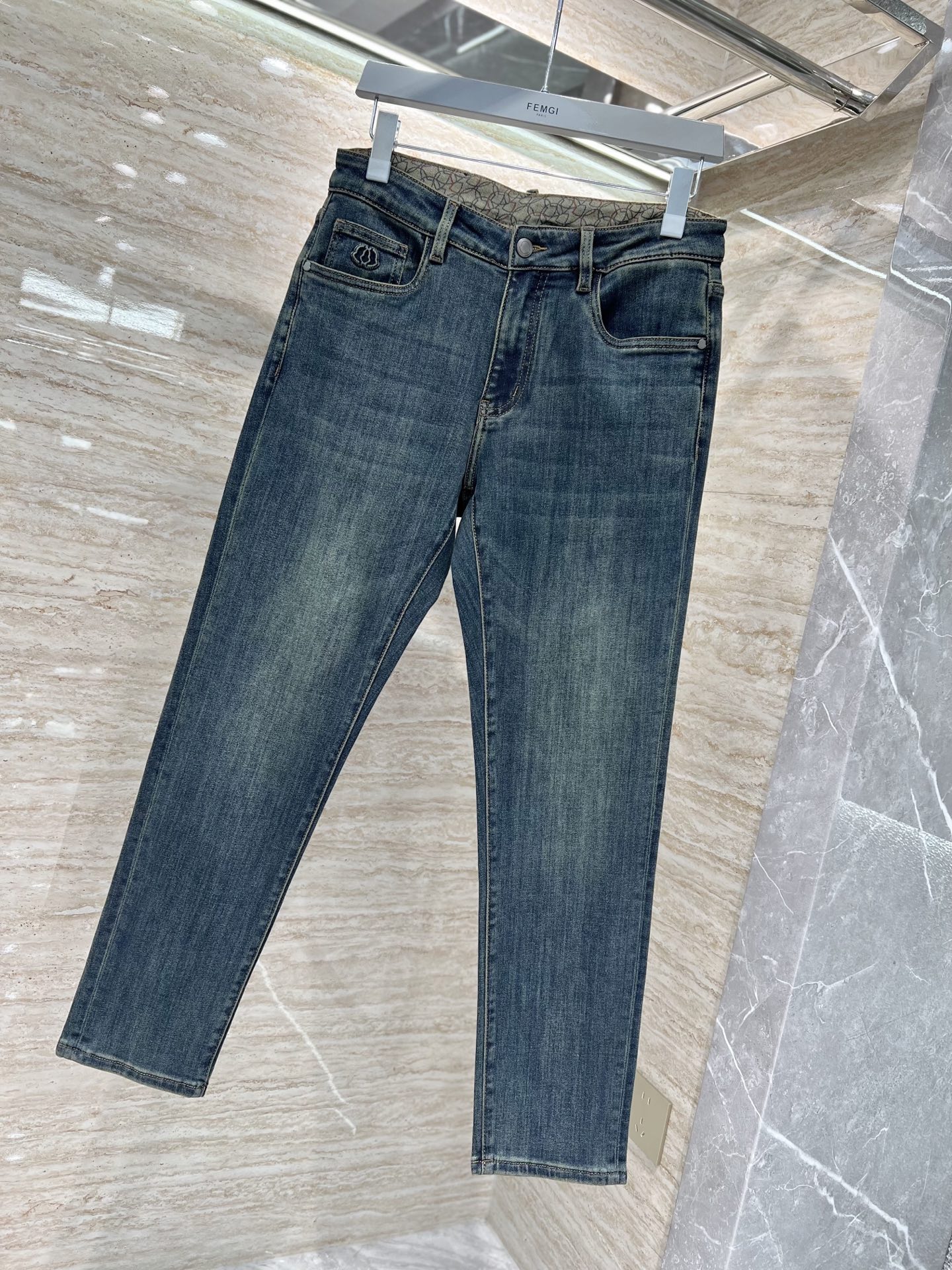 —— FEMGL ——𝟐𝟎𝟐𝟓秋冬上新高订欧货牛仔 现货供应 高端锦纶精梳棉面料𝟏𝟓𝟗𝟐# 兰牛 码数: