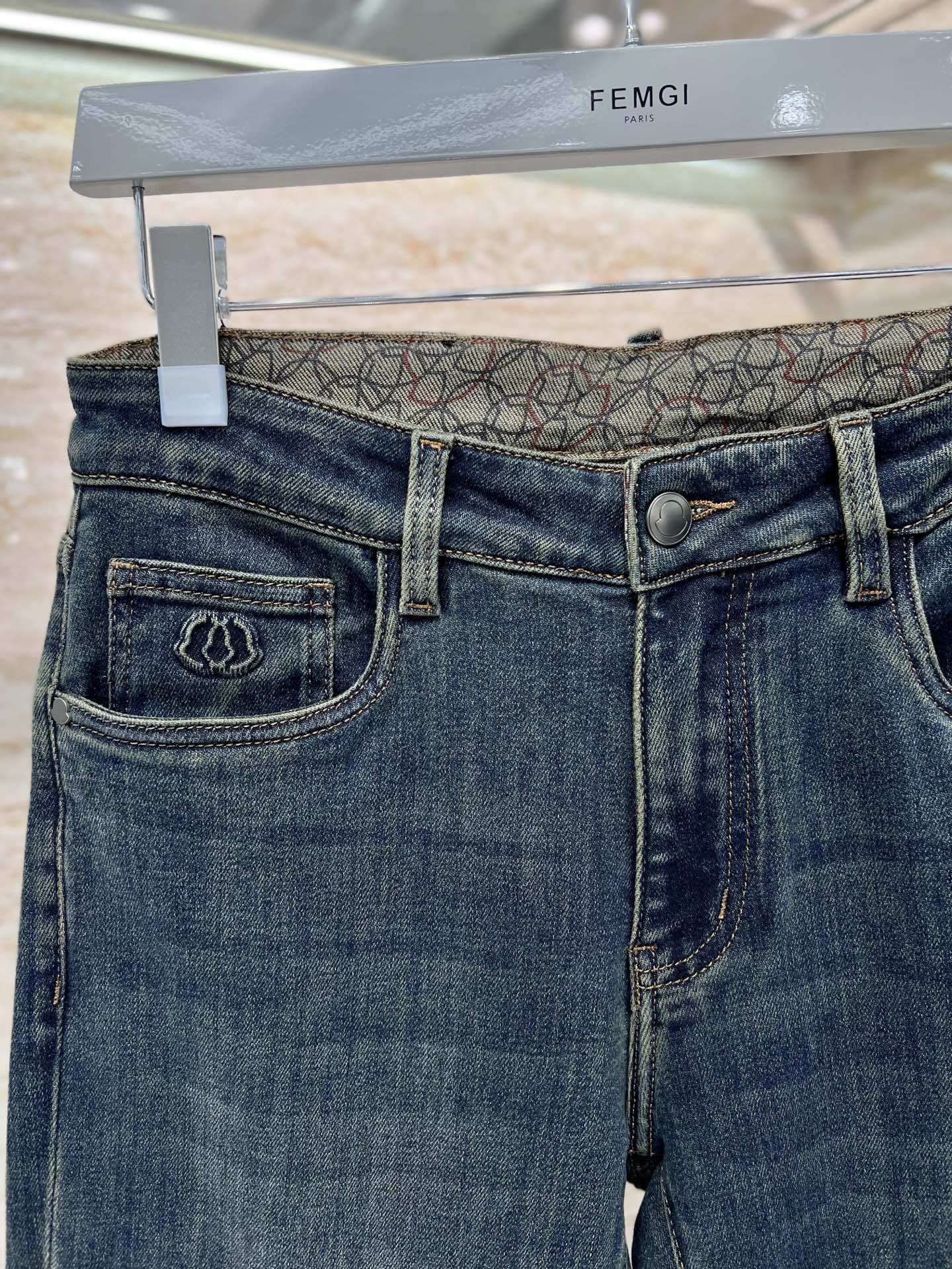 —— FEMGL ——𝟐𝟎𝟐𝟓秋冬上新高订欧货牛仔 现货供应 高端锦纶精梳棉面料𝟏𝟓𝟗𝟐# 兰牛 码数: