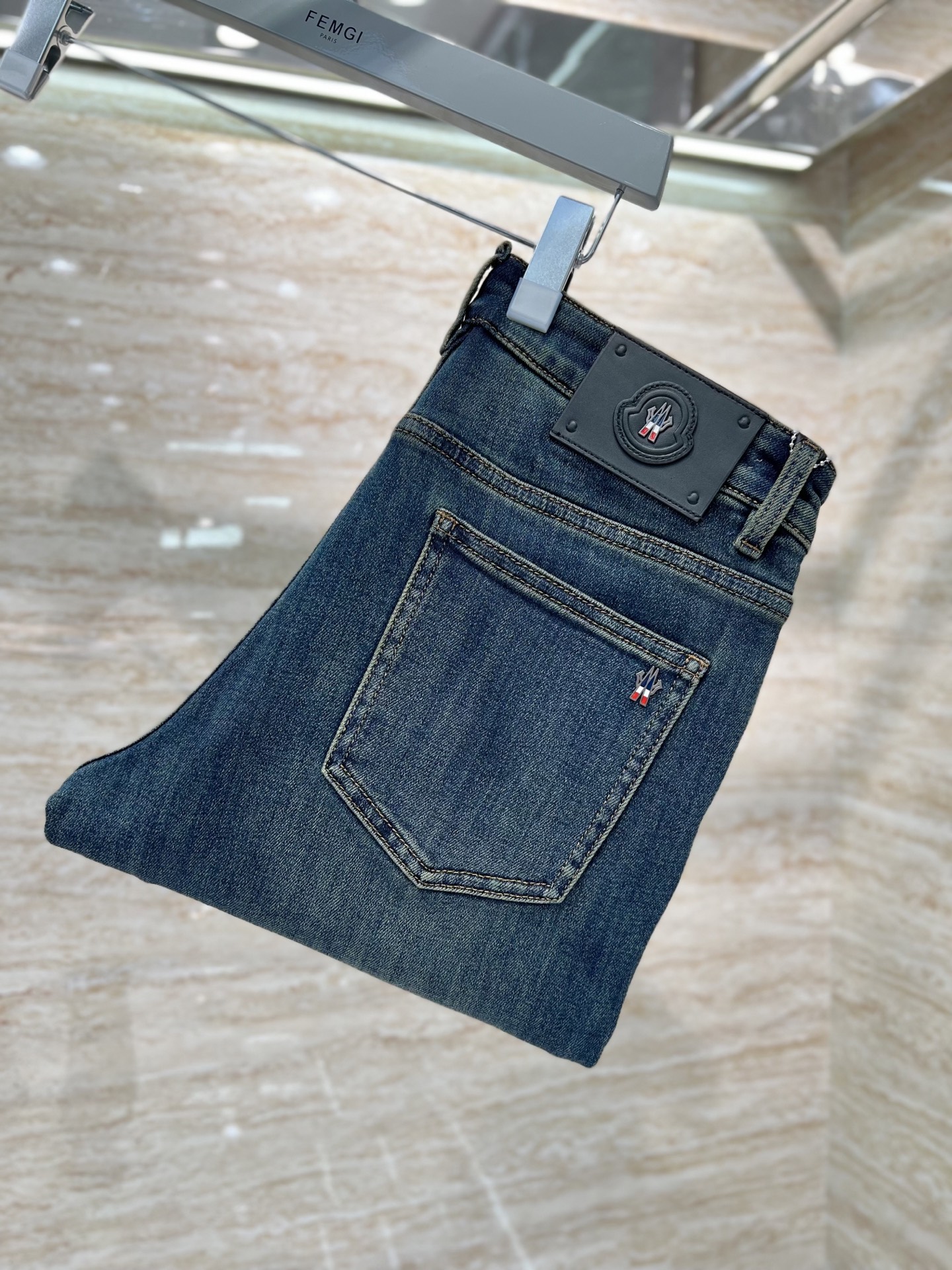 —— FEMGL ——𝟐𝟎𝟐𝟓秋冬上新高订欧货牛仔 现货供应 高端锦纶精梳棉面料𝟏𝟓𝟗𝟐# 兰牛 码数: