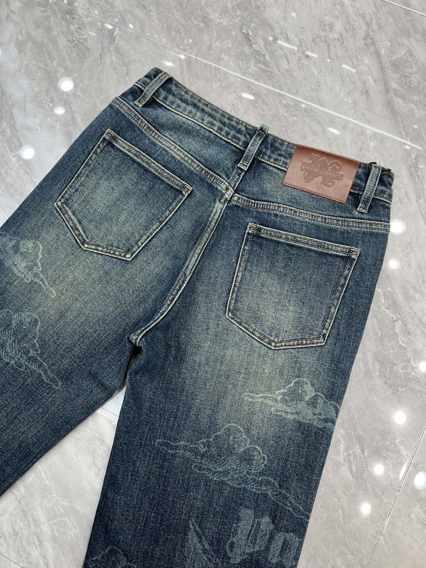 —— FEMGL ——𝟐𝟎𝟐𝟓秋冬上新高订欧货牛仔 现货供应 高端锦纶精梳棉面料𝟏𝟓𝟗𝟔# 直筒微阔兰牛