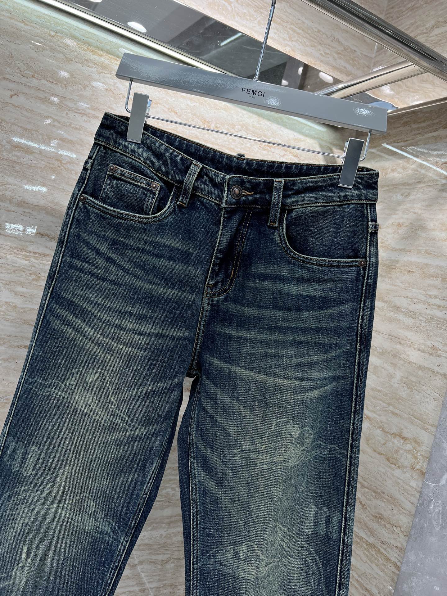 —— FEMGL ——𝟐𝟎𝟐𝟓秋冬上新高订欧货牛仔 现货供应 高端锦纶精梳棉面料𝟏𝟓𝟗𝟔# 直筒微阔兰牛