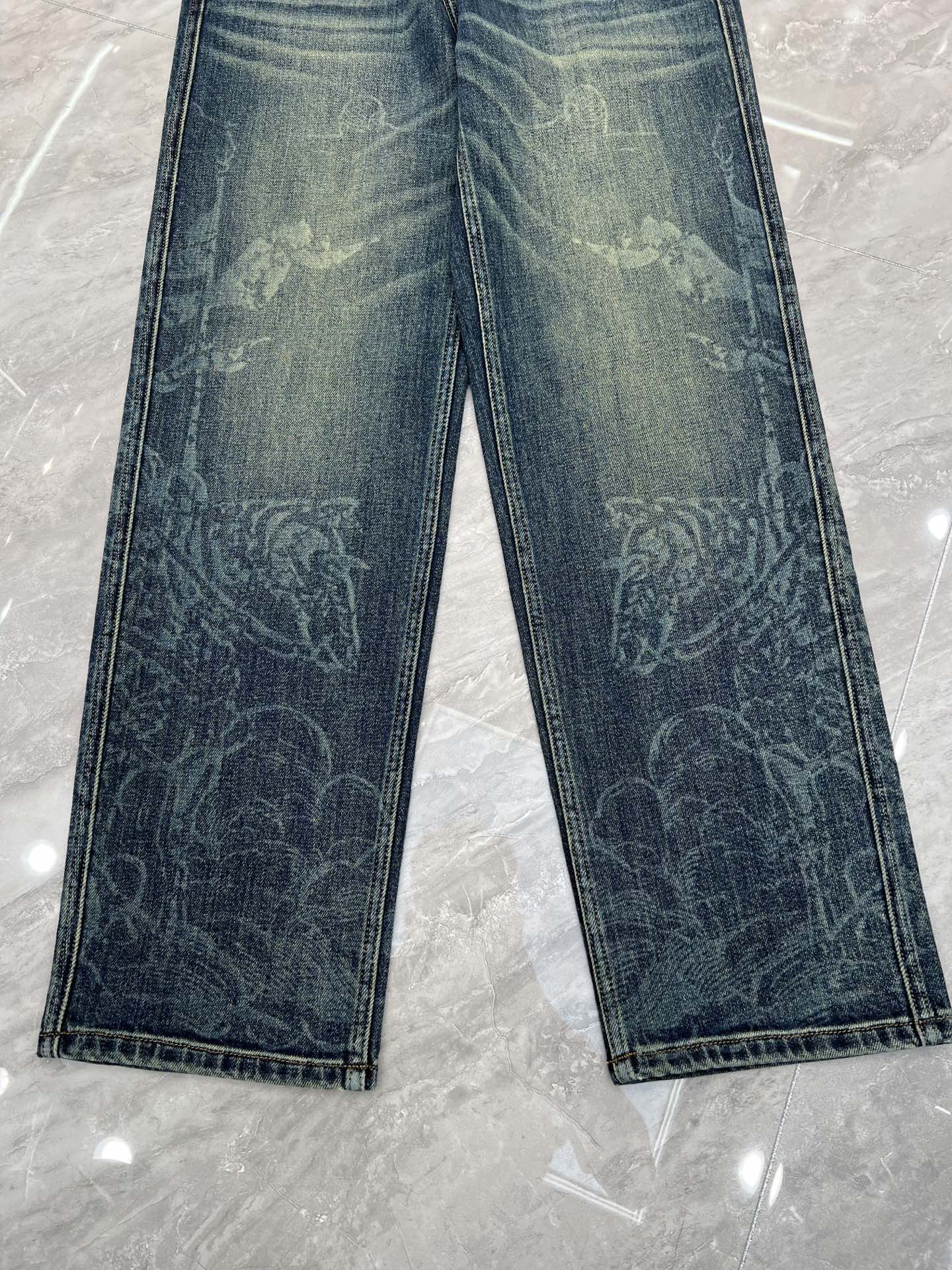 —— FEMGL ——𝟐𝟎𝟐𝟓秋冬上新高订欧货牛仔 现货供应 高端锦纶精梳棉面料𝟏𝟓𝟗𝟕# 直筒微阔兰牛