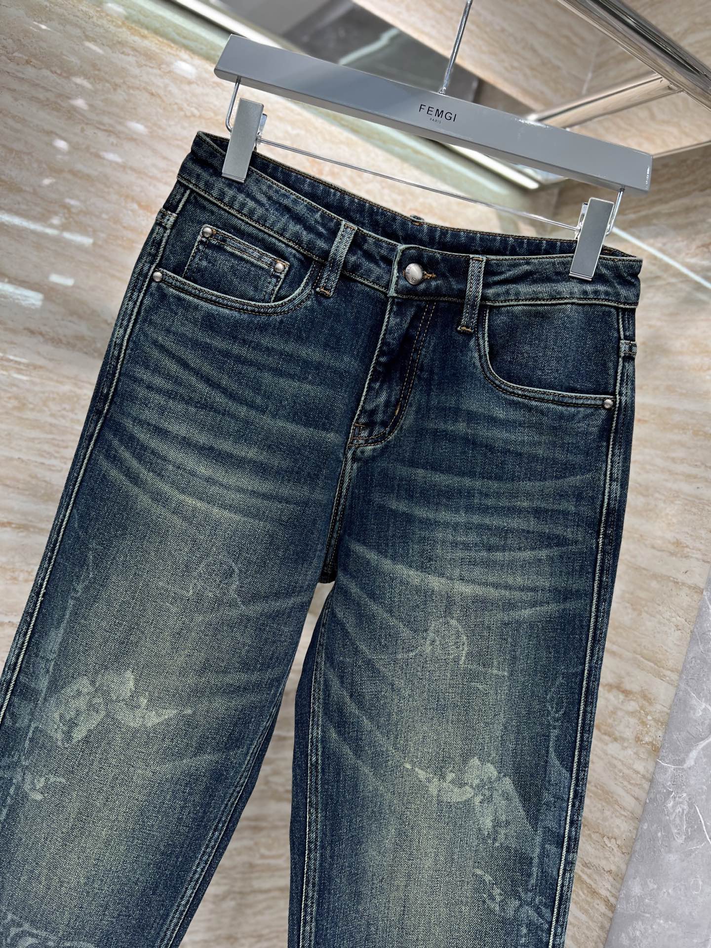 —— FEMGL ——𝟐𝟎𝟐𝟓秋冬上新高订欧货牛仔 现货供应 高端锦纶精梳棉面料𝟏𝟓𝟗𝟕# 直筒微阔兰牛