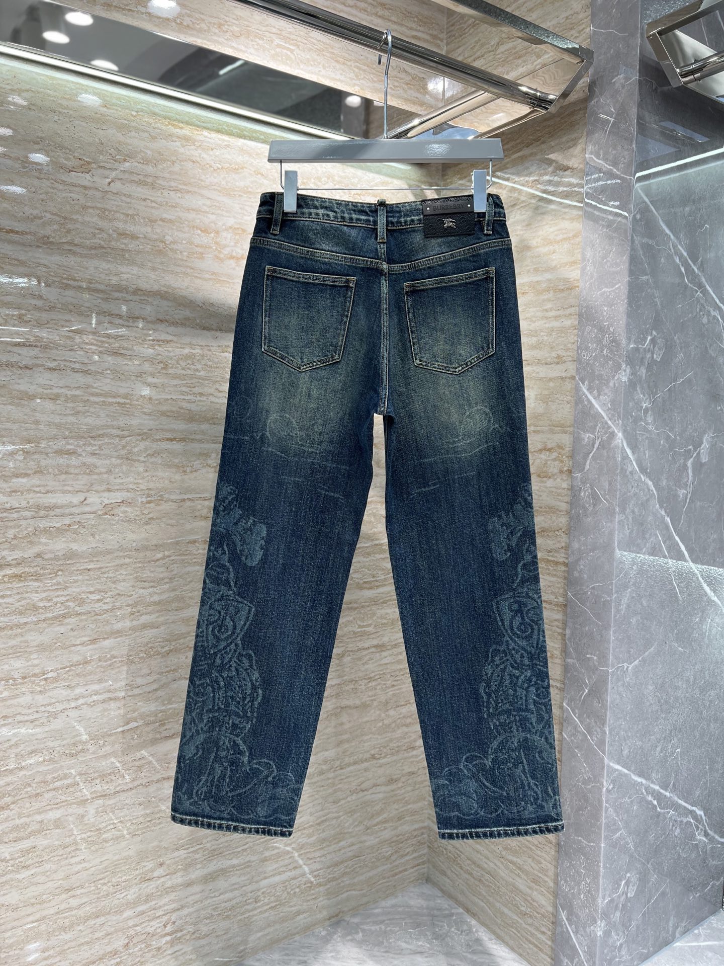 —— FEMGL ——𝟐𝟎𝟐𝟓秋冬上新高订欧货牛仔 现货供应 高端锦纶精梳棉面料𝟏𝟓𝟗𝟕# 直筒微阔兰牛