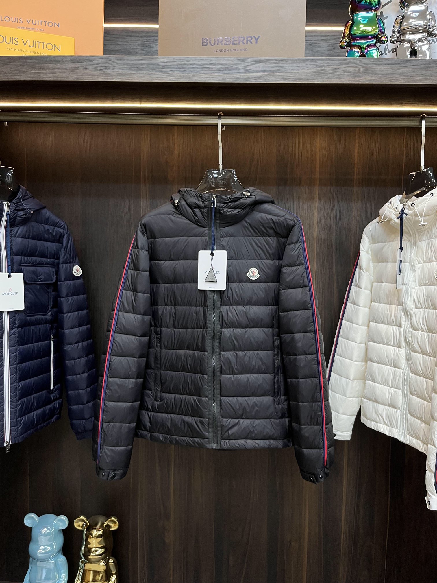 主推Moncler23s秋冬爆款羽绒蒙口连帽白色爆款羽绒服90白鸭绒大牌爆款舒适透气面料保暖舒适顶级品质