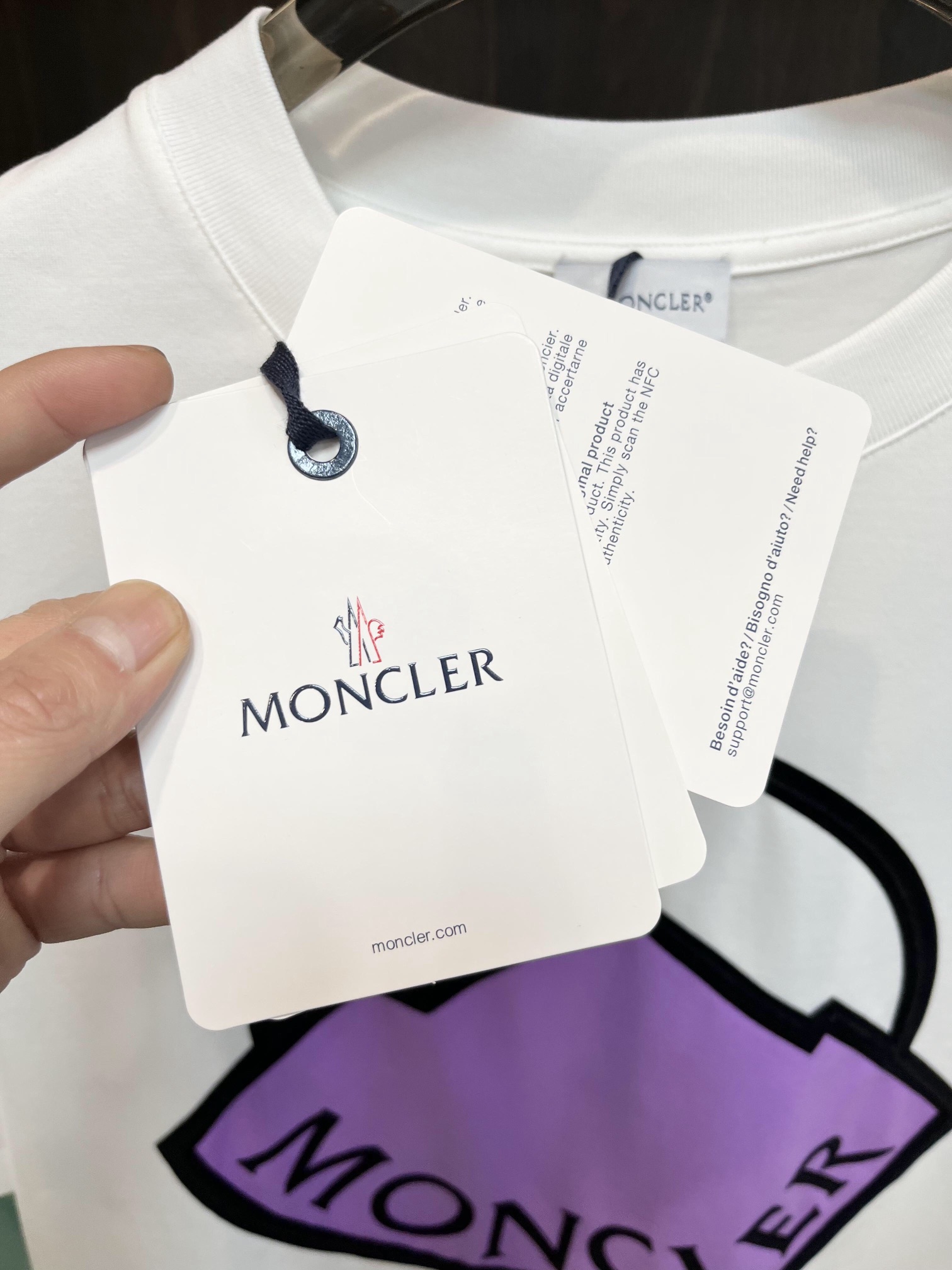 主推Moncler独家专供新款蒙口潮男时尚圆领T恤高端印花版本！潮流时尚休闲短袖透气舒适度高细节无可挑剔