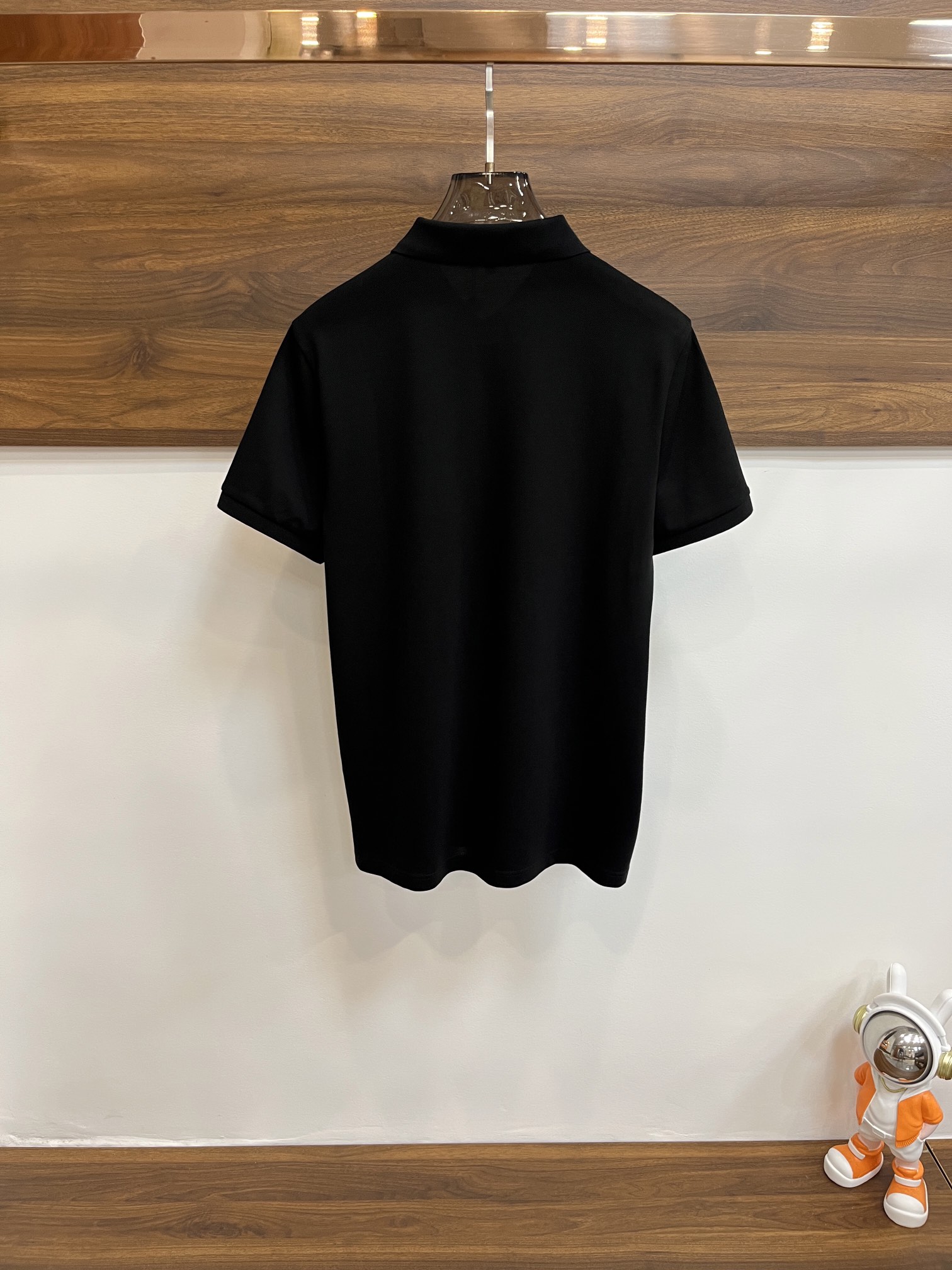 主推Burberry2024ss早春新款发布F巴宝莉翻领T恤logo刺绣穿上就是舒适自在又显瘦的存在慵懒