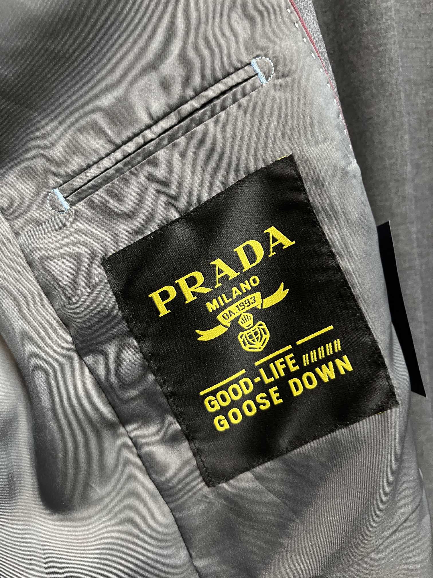 主推Prada独家专供秋冬新款西装套装D普拉达高端欧版套西潮流时尚休闲西装外套套装羊毛面料西装透气舒适度