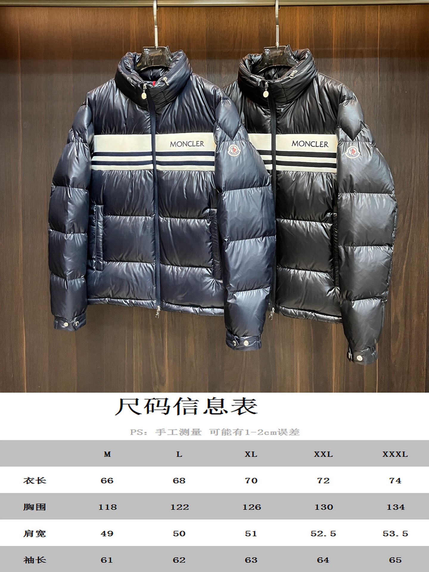 主推Moncler2024秋冬新款羽绒蒙口新款立领设计羽绒服外套选用亮泽尼龙面料打造胸前经典印花战马设计