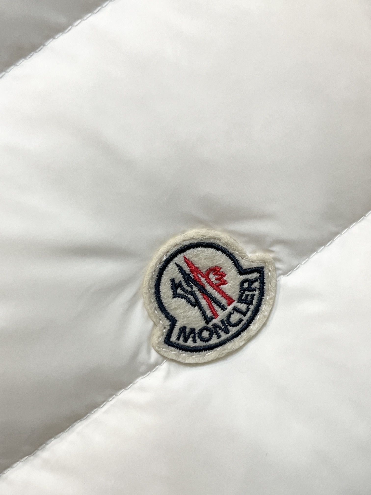 主推Moncler2024ss秋季新款发布蒙口轻奢休闲立领羽绒服外套秋冬新品羽绒外套时尚潮流休闲羽绒夹克