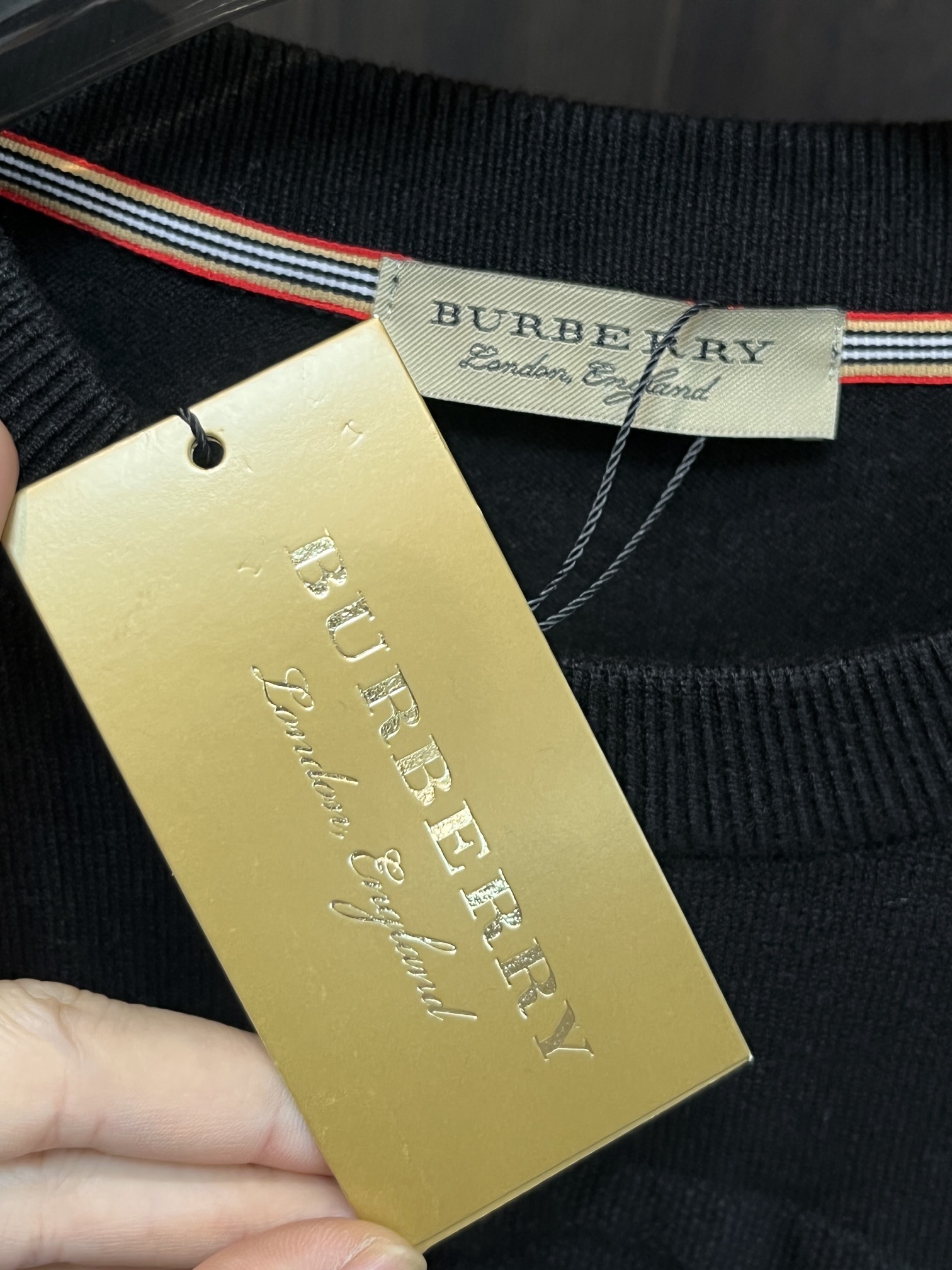 主推Burberry巴宝莉2024ss秋季新款发布轻奢圆领长袖针织打底衫秋冬新品羊毛针织打底衫穿上就是舒