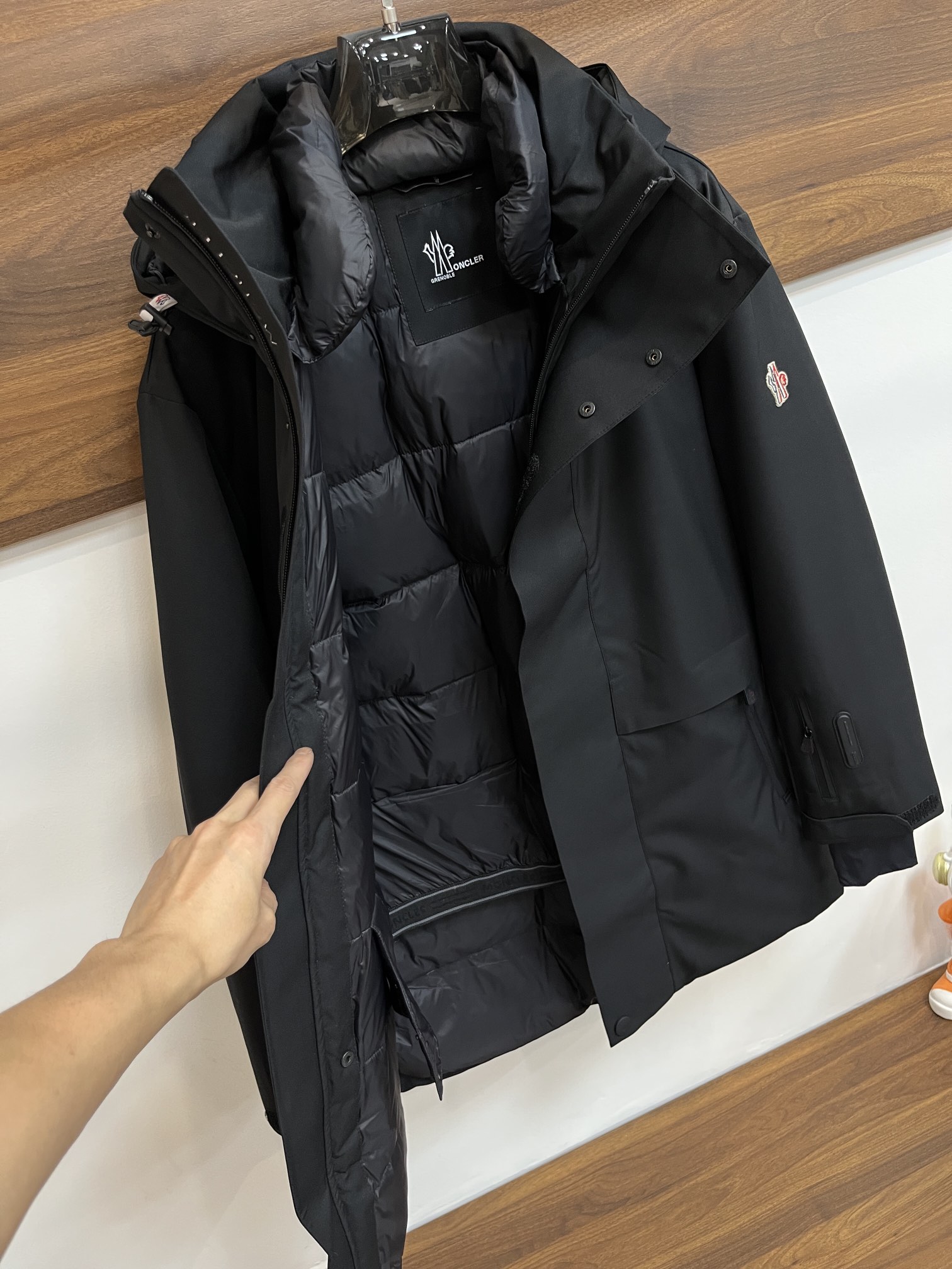 主推Moncler24爆款翻单出货ss蒙口男款Grenble压胶户外滑雪服中长款羽绒服DIST90%鹅绒