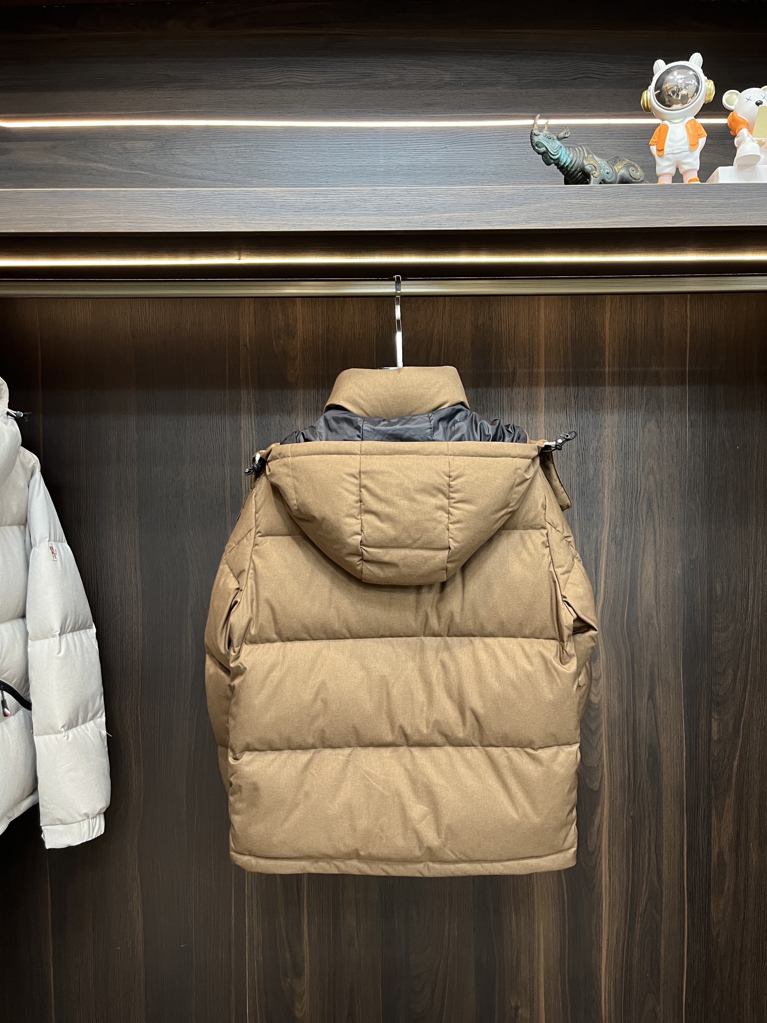 Moncler 蒙口 2025爆款羽绒🍒连帽羽绒，帽可拆，90白鸭绒填充，轻奢顶级休闲潮流外套！尺码/M