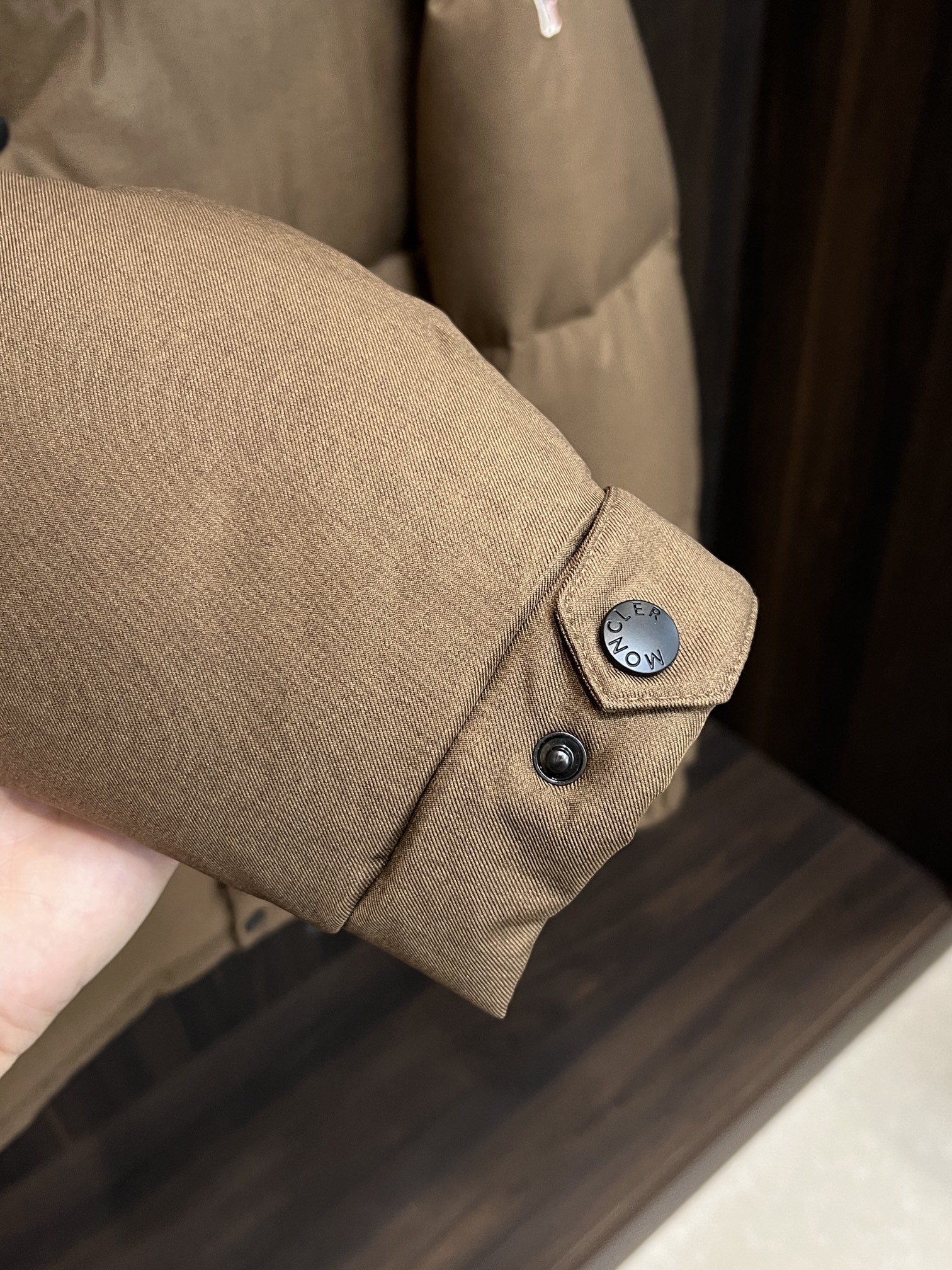 Moncler 蒙口 2025爆款羽绒🍒连帽羽绒，帽可拆，90白鸭绒填充，轻奢顶级休闲潮流外套！尺码/M