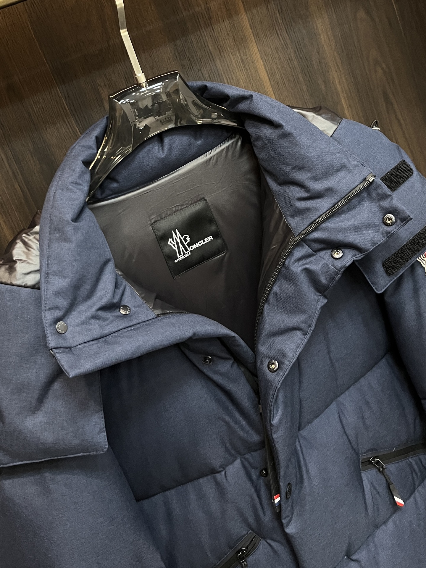 Moncler 蒙口 2025爆款羽绒🍒连帽羽绒，帽可拆，90白鸭绒填充，轻奢顶级休闲潮流外套！尺码/M